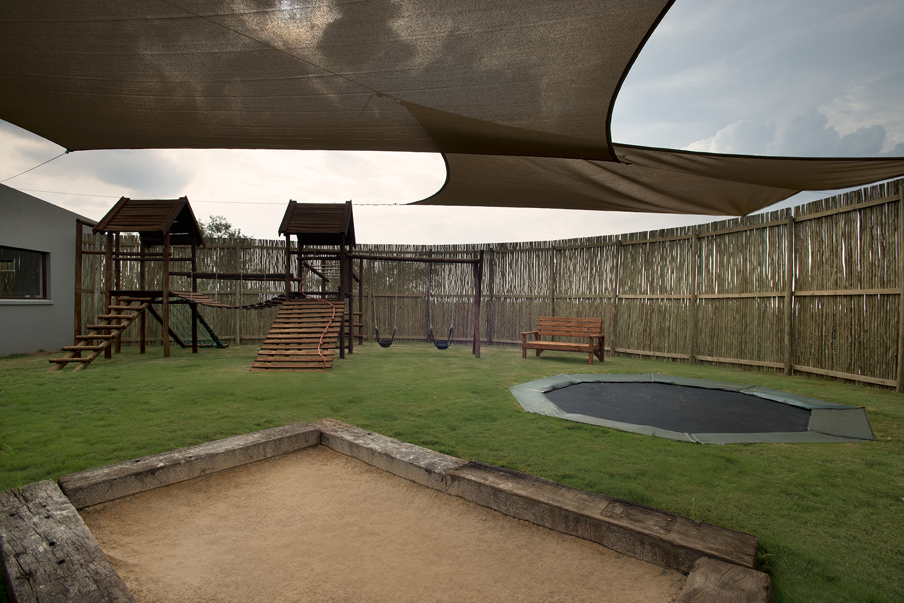 Mhondoro Game Lodge- Outside play area