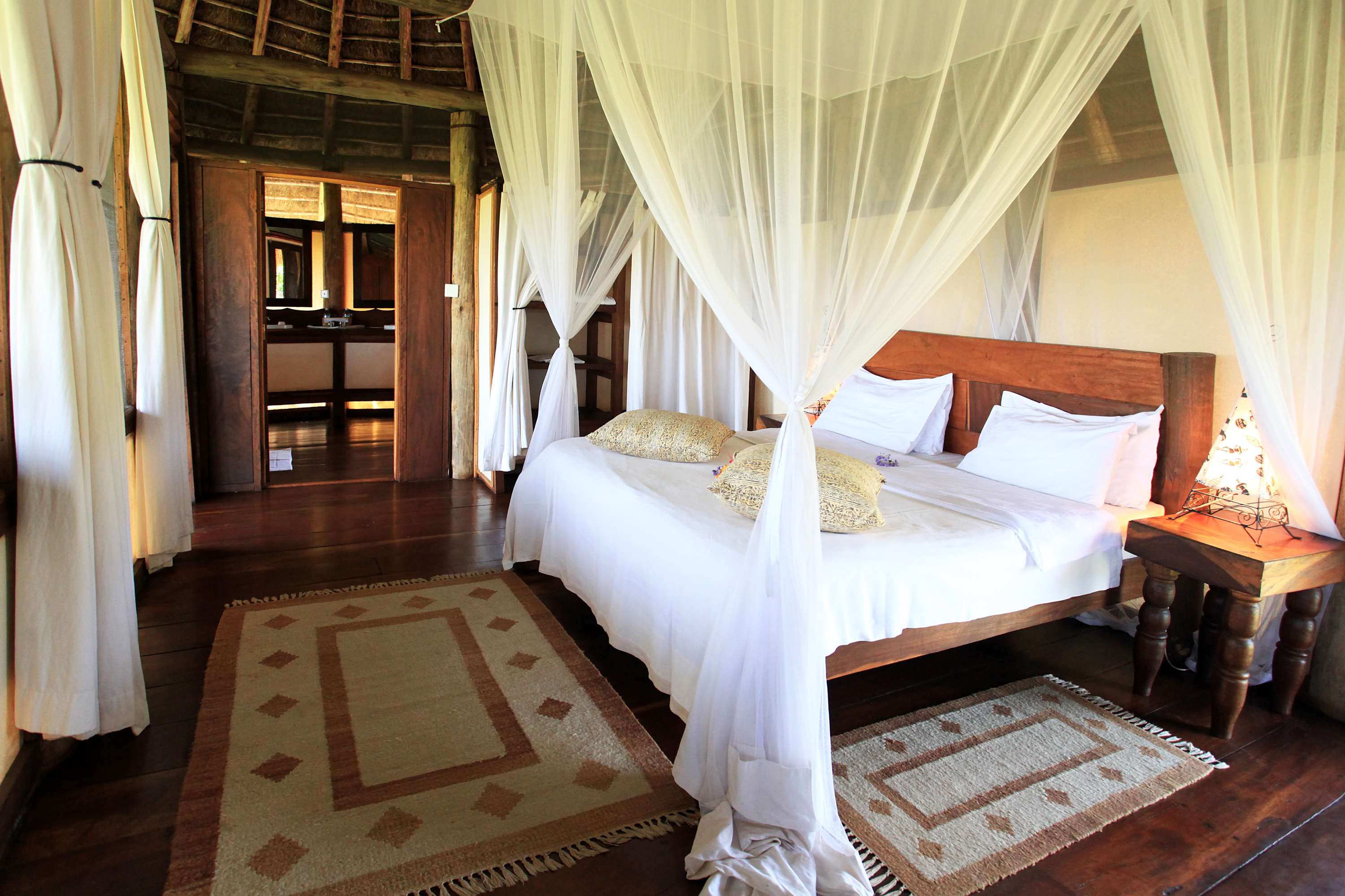 Apoka Safari Lodge Room