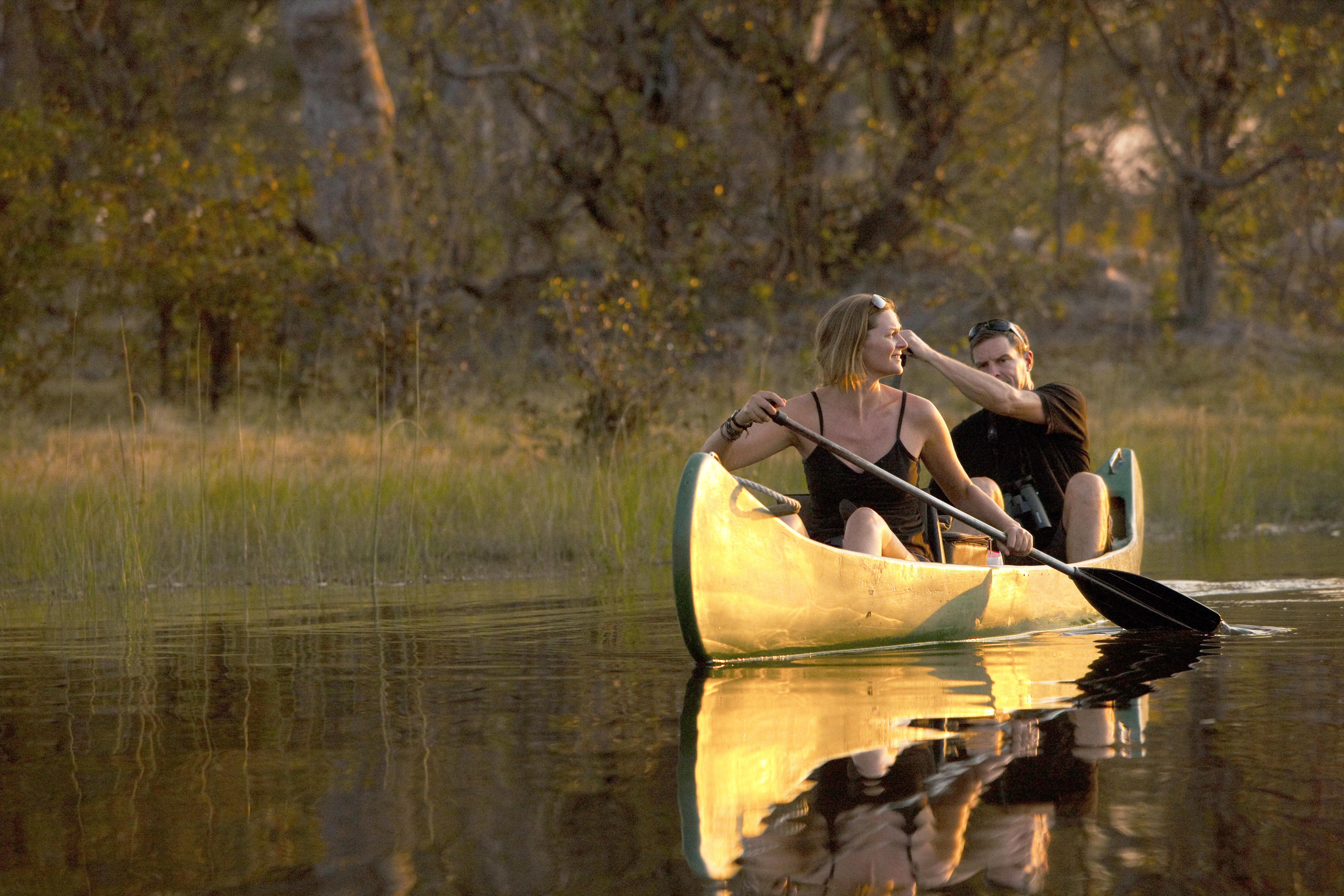 Canoeing at Selinda Explorers Camp
