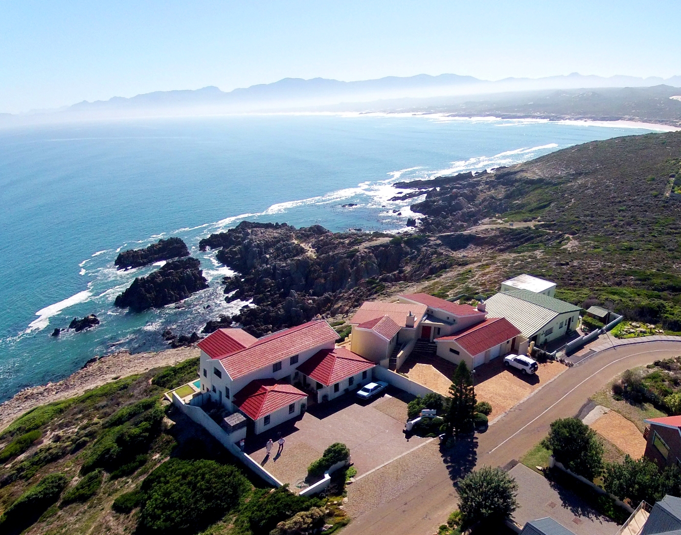 Aerial view of Cliff Lodge and the coastline of Walker Bay.