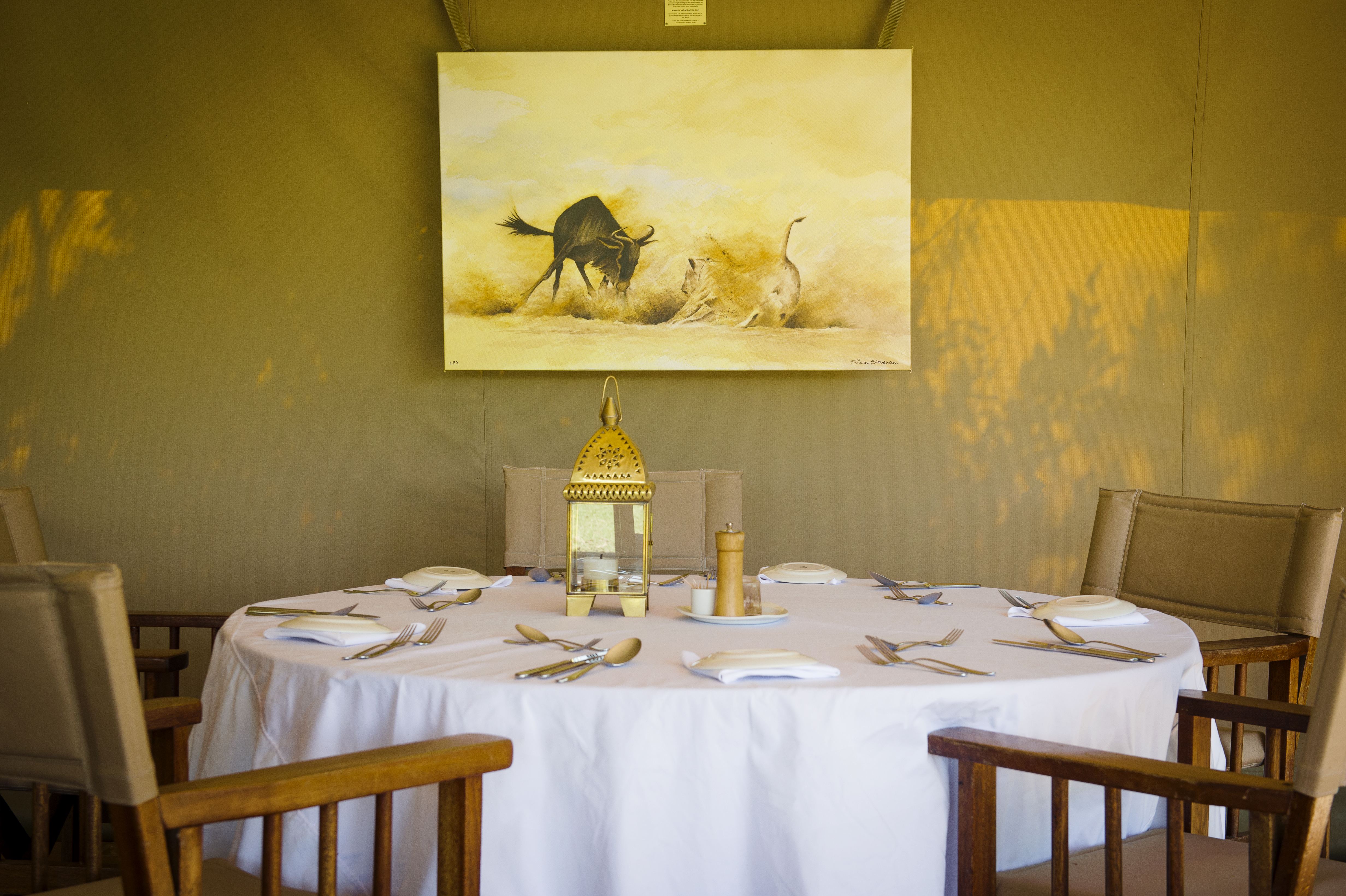 Dining tent at Little Governors Camp 