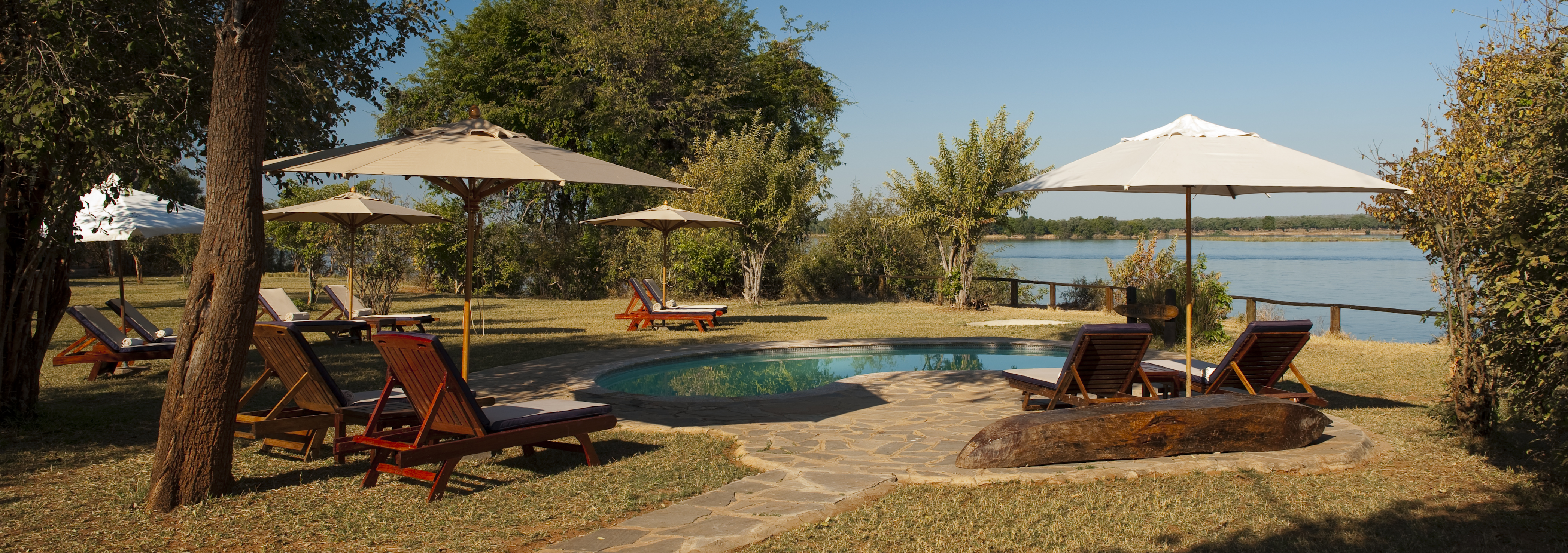 Kasaka-facilities-pool