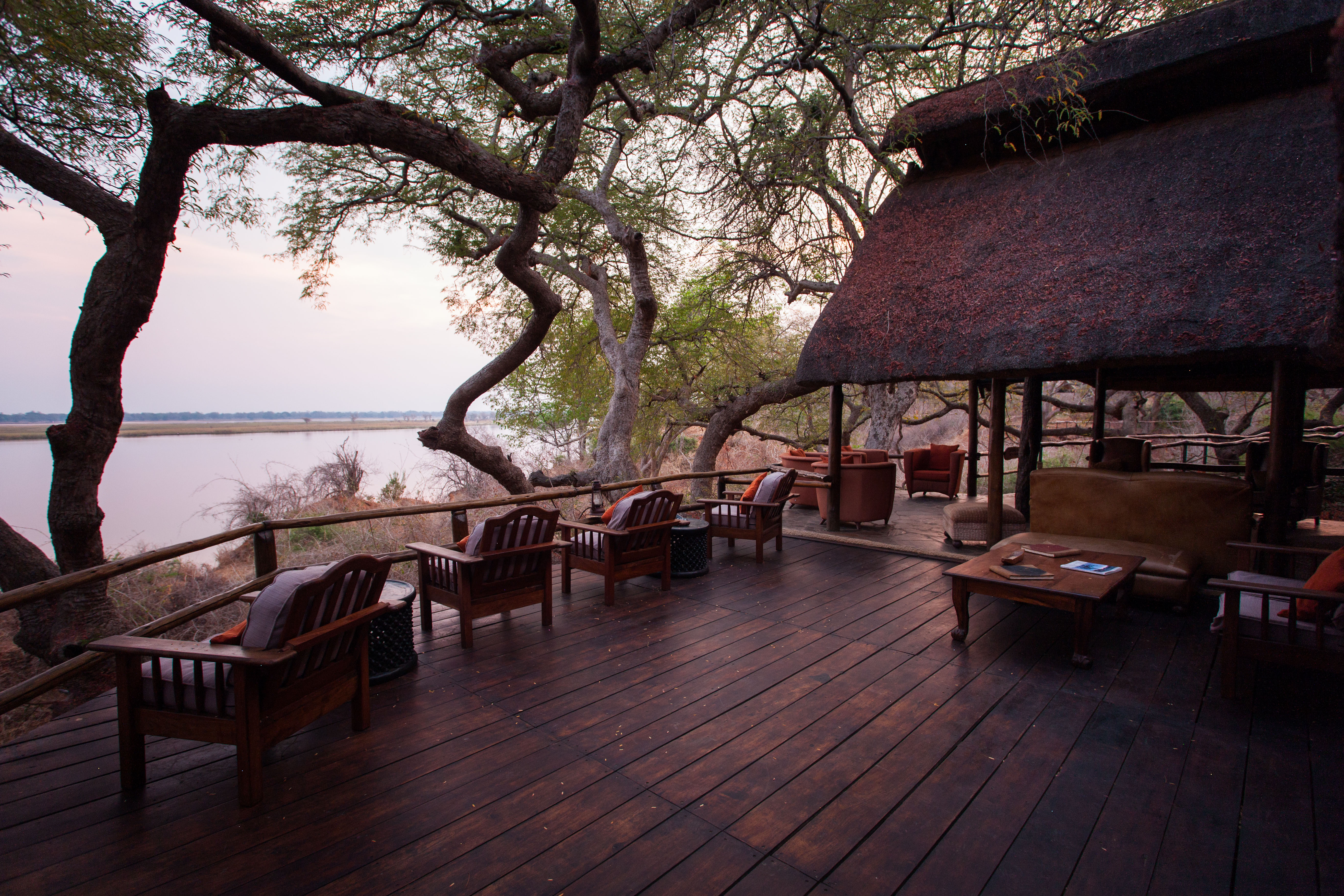 Kasaka-exterior-deck