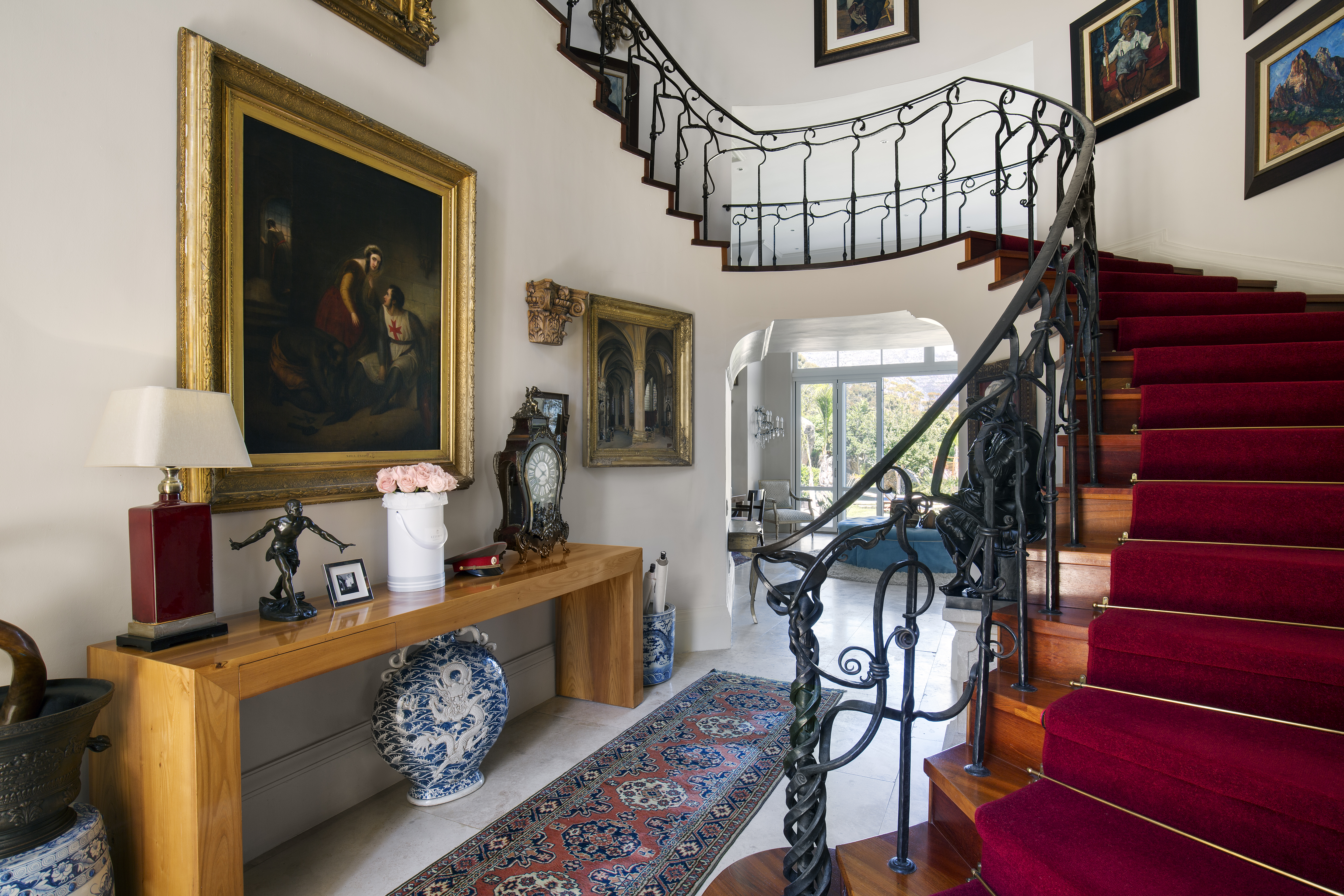 Leading to the Presidential Penthouse