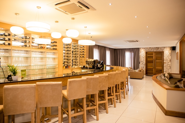 Fine Wine and Cocktail Bar