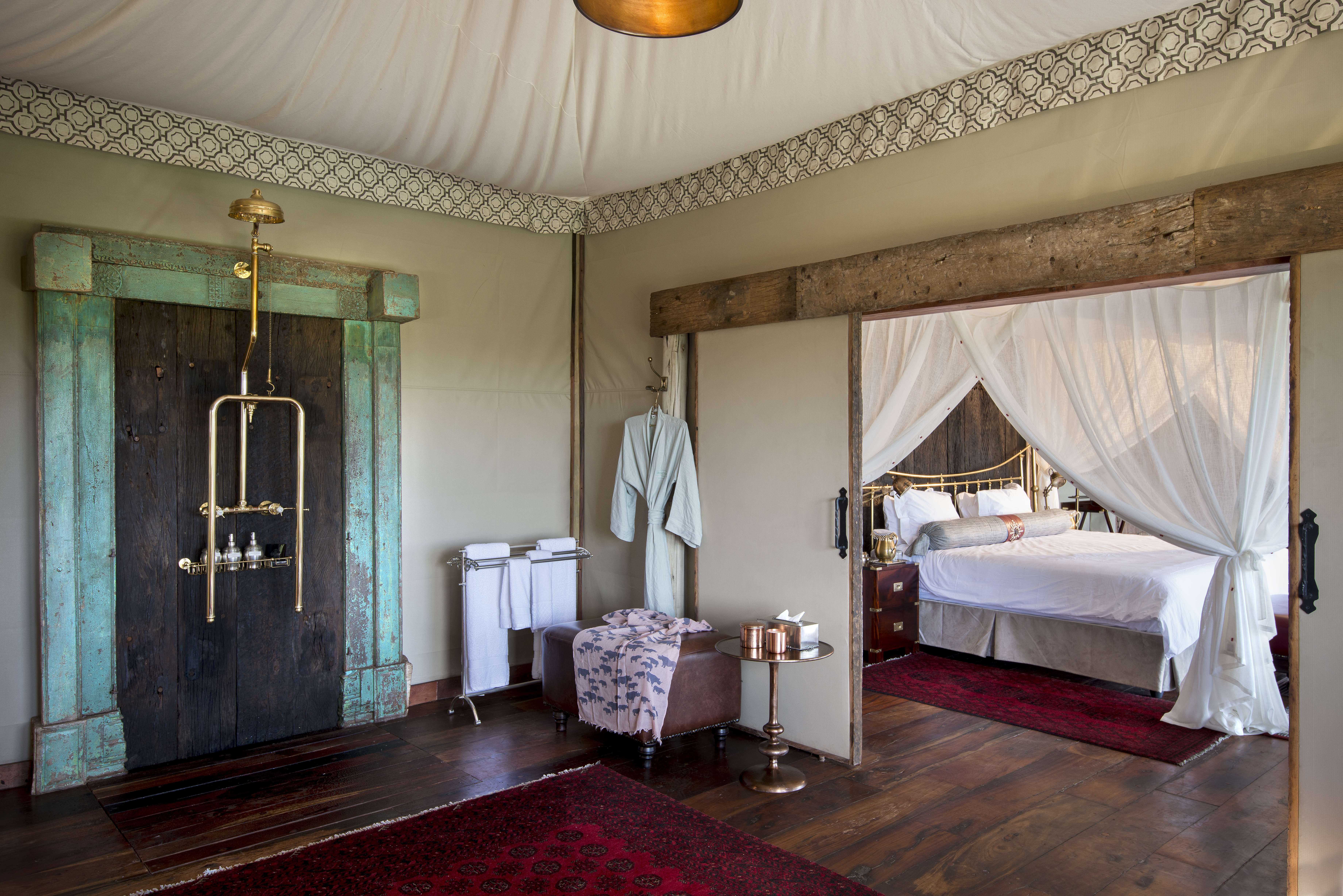 Duba Plains Guest Tent Bathroom