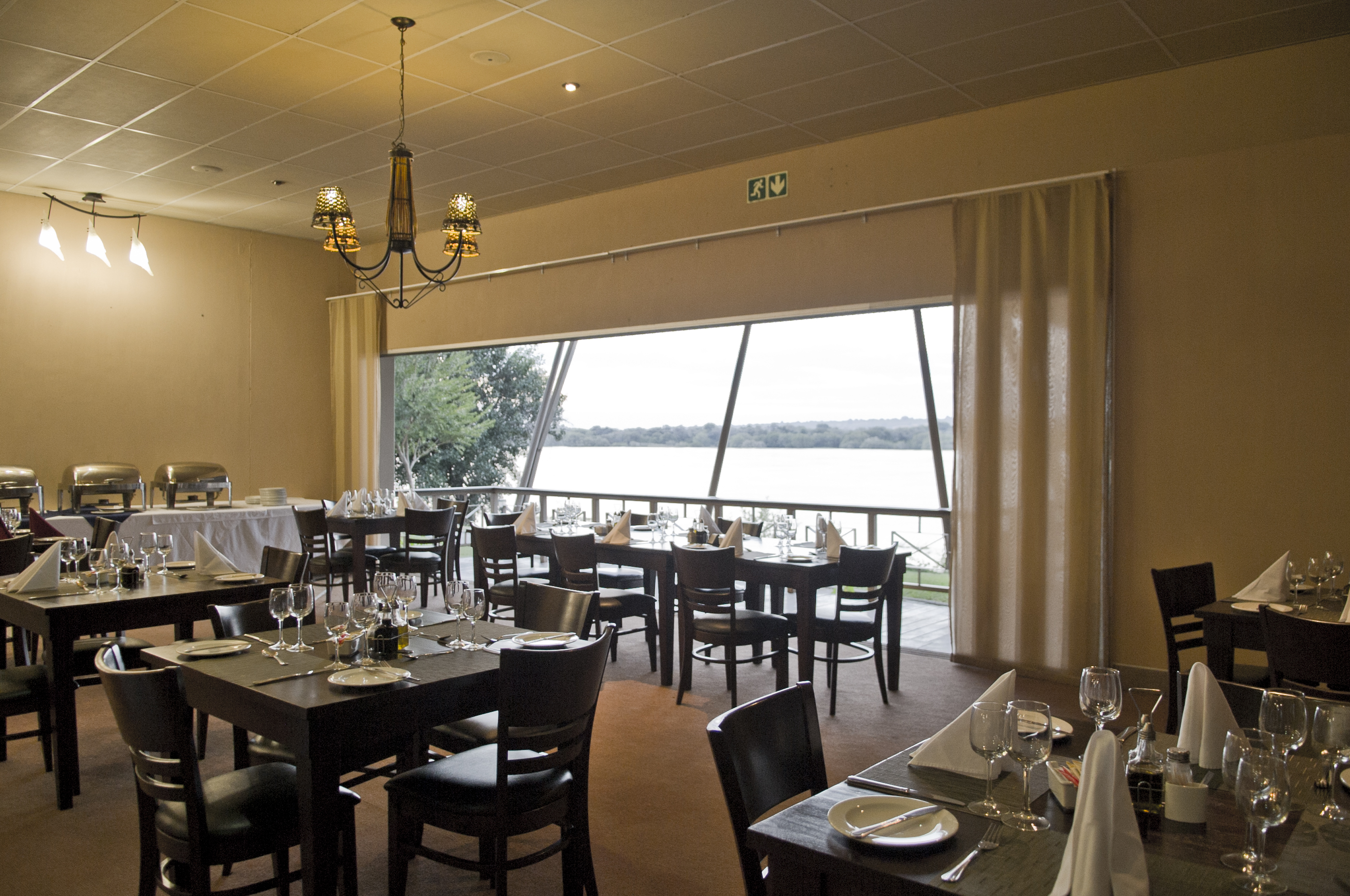 The TafuleYaka Restaurant serves breakfast, light lunches and dinner and our Mushabati Bar opens at 12:00 daily.