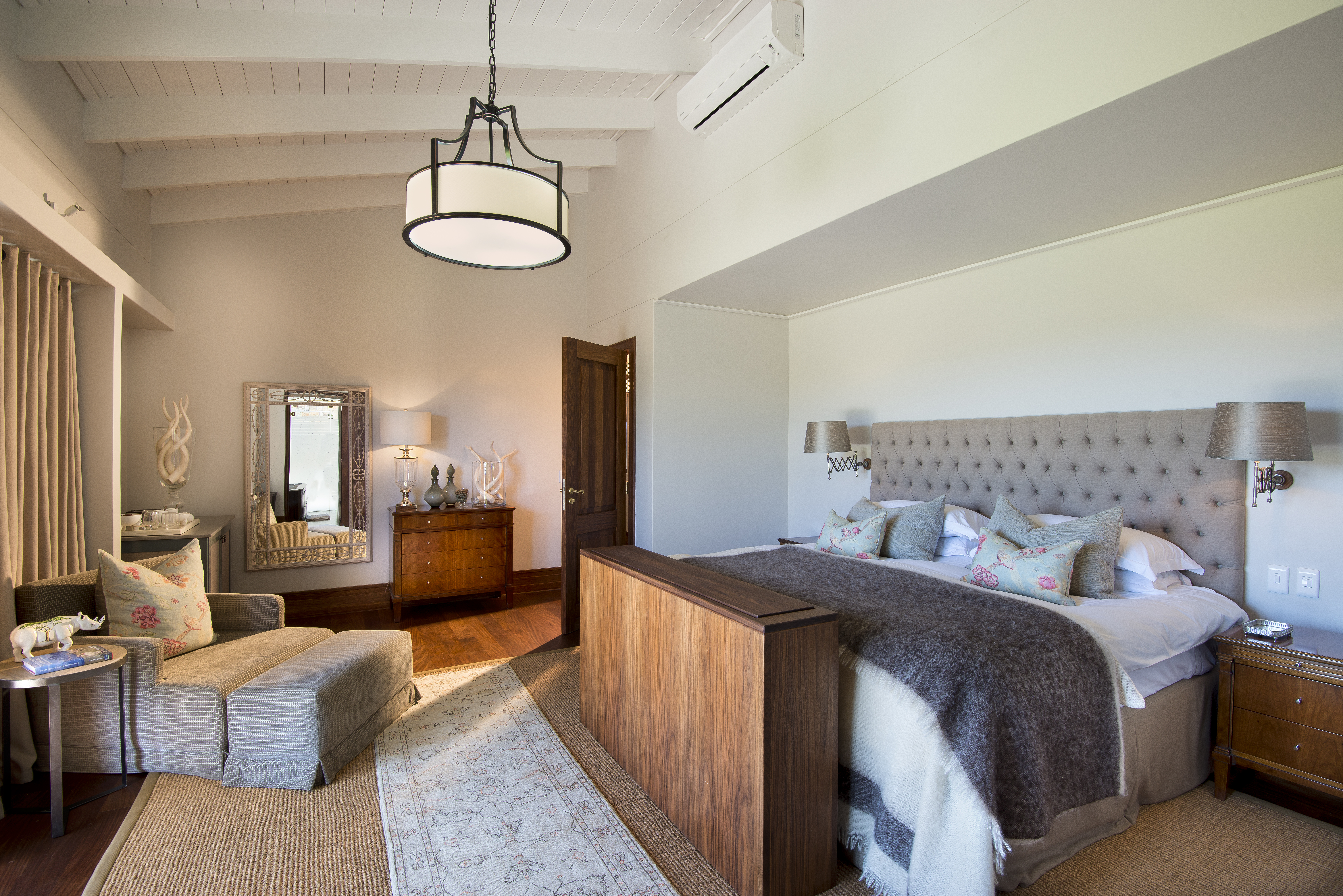 2 master bedrooms and 2 twin bedrooms are all en-suite