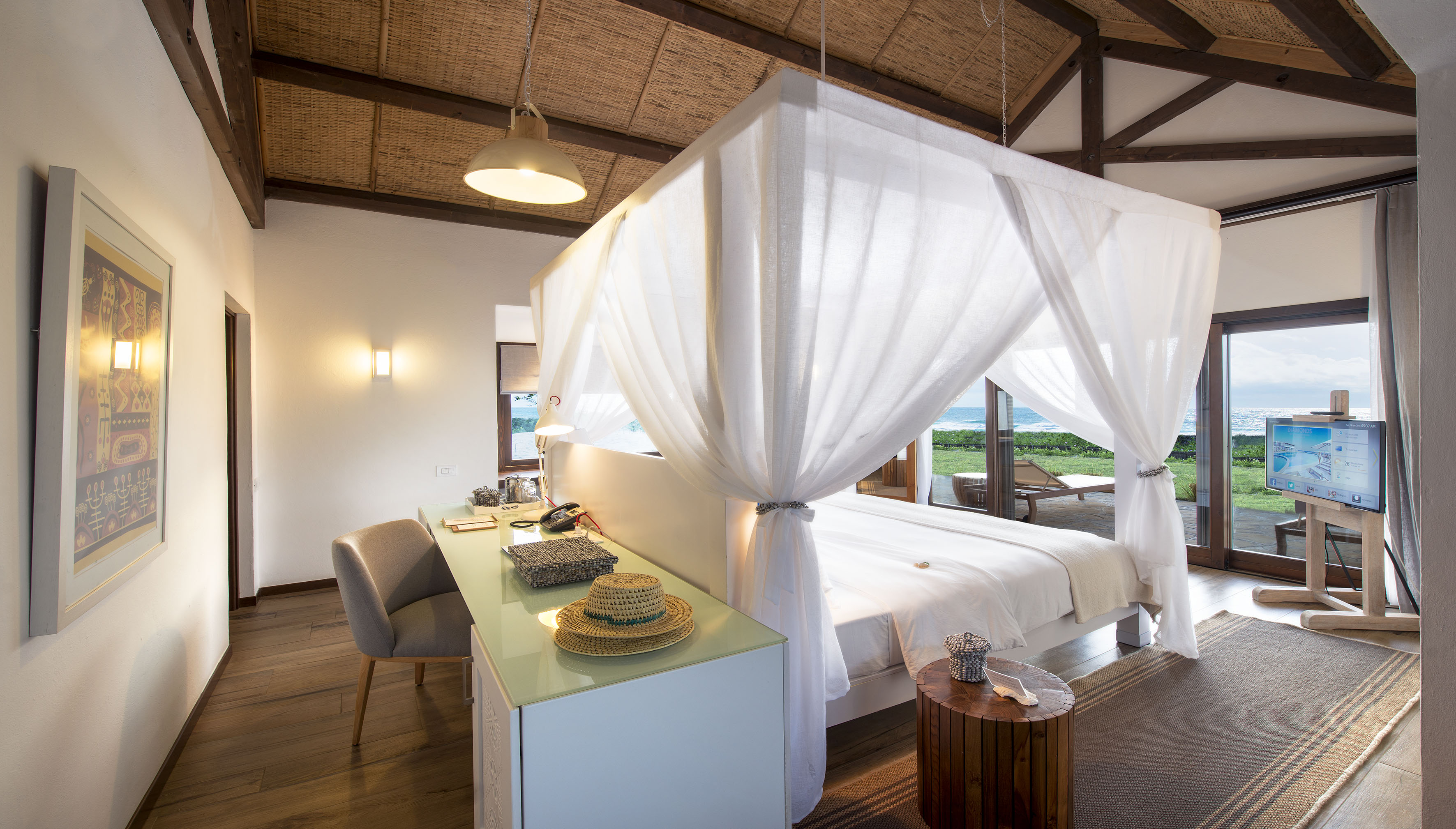 Beautiful spacious rooms with luxury amenities