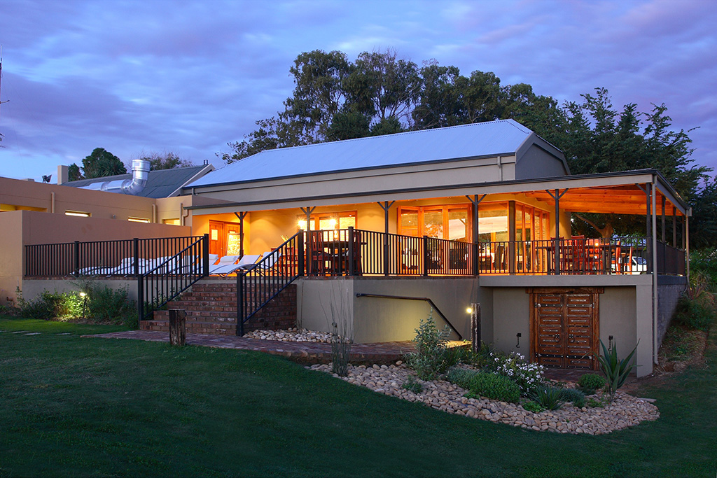 De Zeekoe Oudtshoorn Guest House, Oudtshoorn | Timbuktu Travel