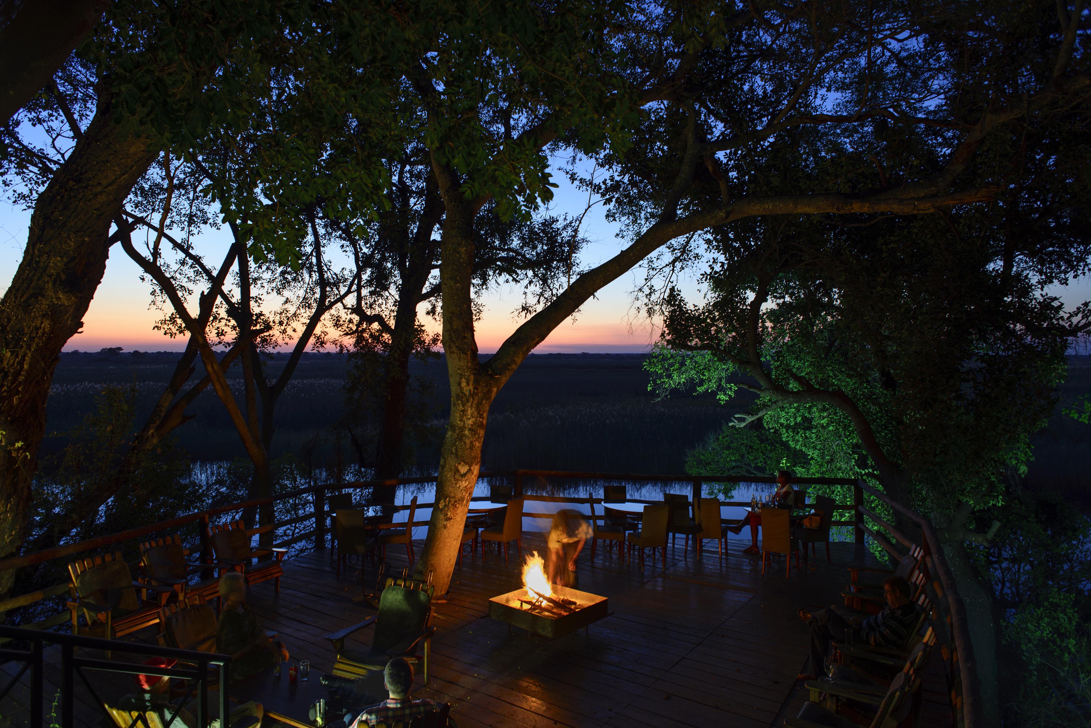 As the evening sky turns into a red glow you sit back, high above the river, enjoying a chilled drink while listening to the deep grunt of hippos – this experience awaits you on the sundowner deck.