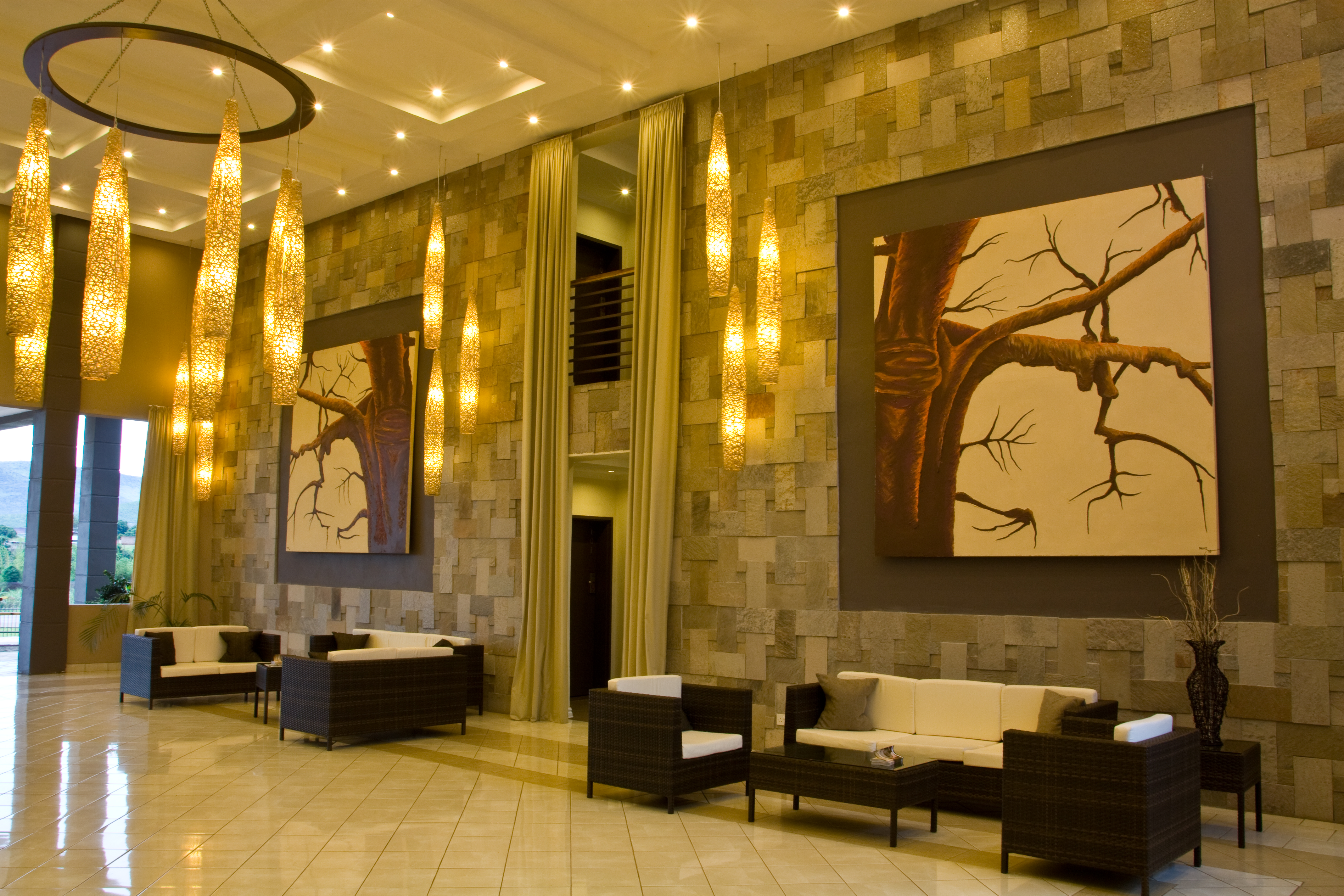 Ideal for business and leisure GUESTS, this hotel is just three hours’ drive from South Luangwa National Park and 15 km from the Malawi border.