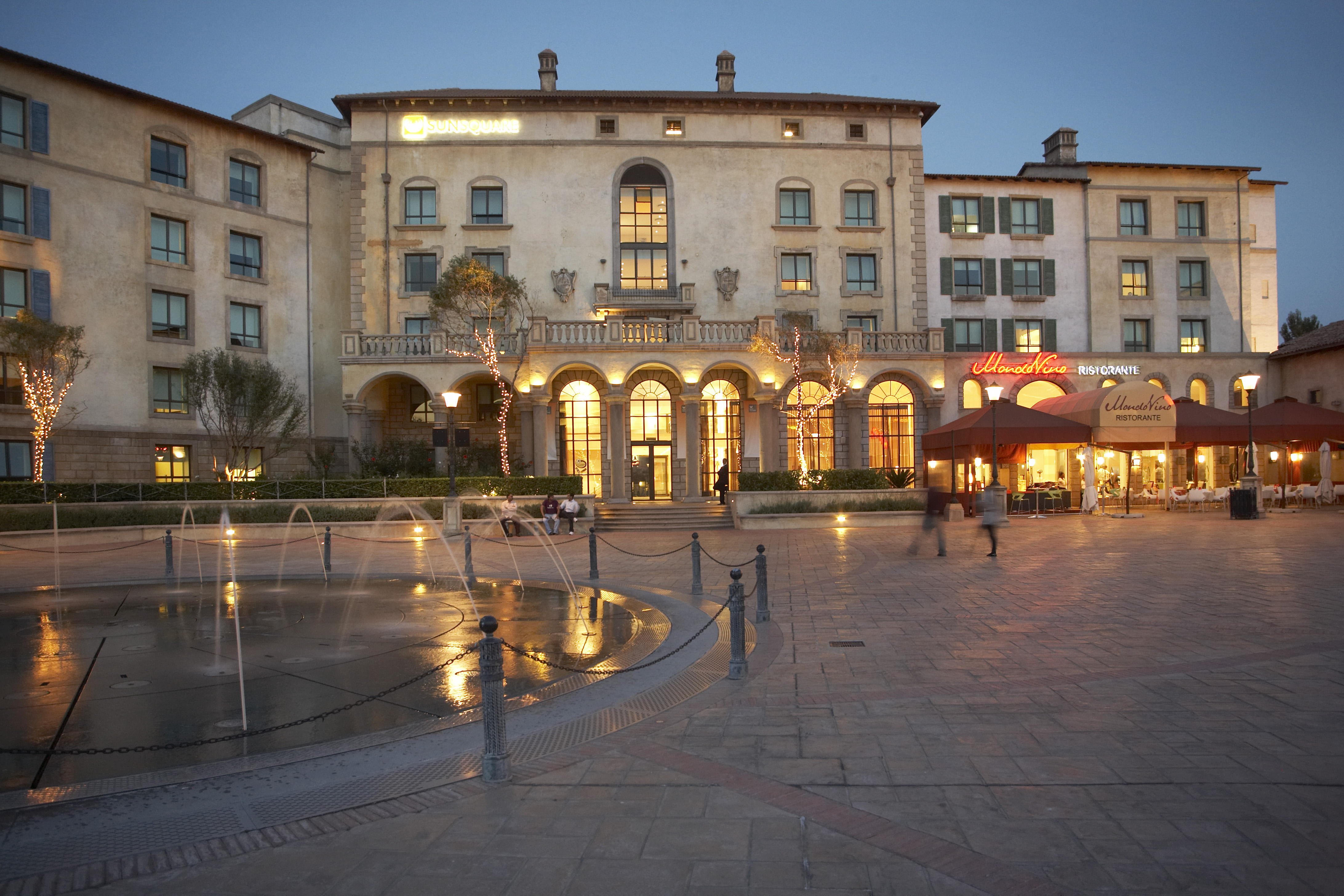 SunSquare Montecasino, Johannesburg | Timbuktu Travel