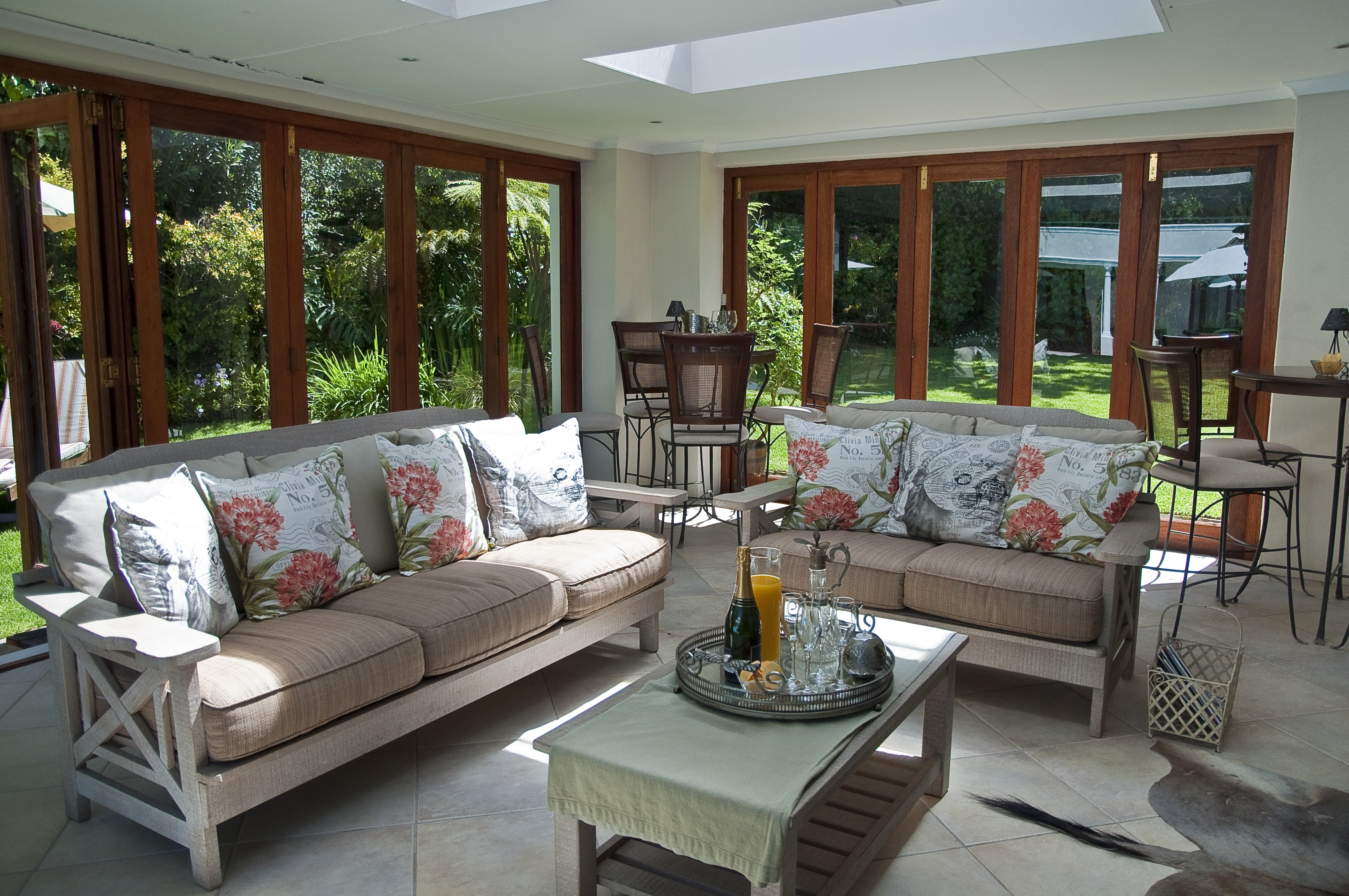 Garden Patio overlooks the swimming pool and garden