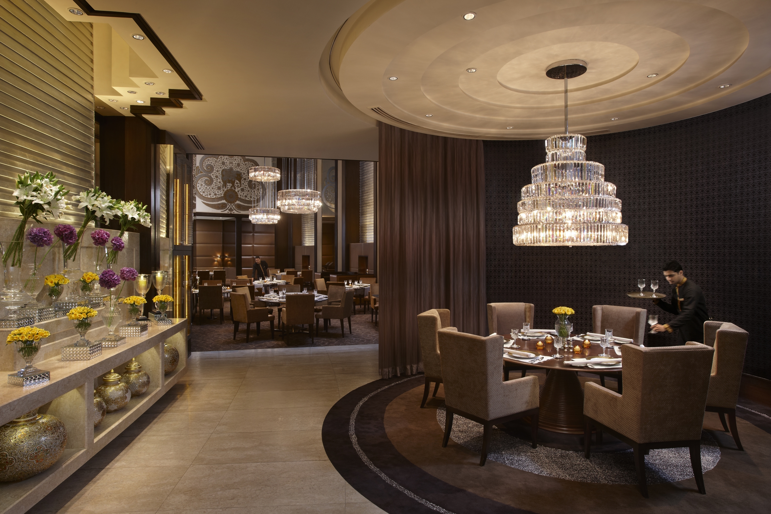 Jamavar is the signature fine dining restaurant of The Leela. Relish the varied flavours of the royal kitchens, accompanied by an exclusive wine selection of over 250 international labels.