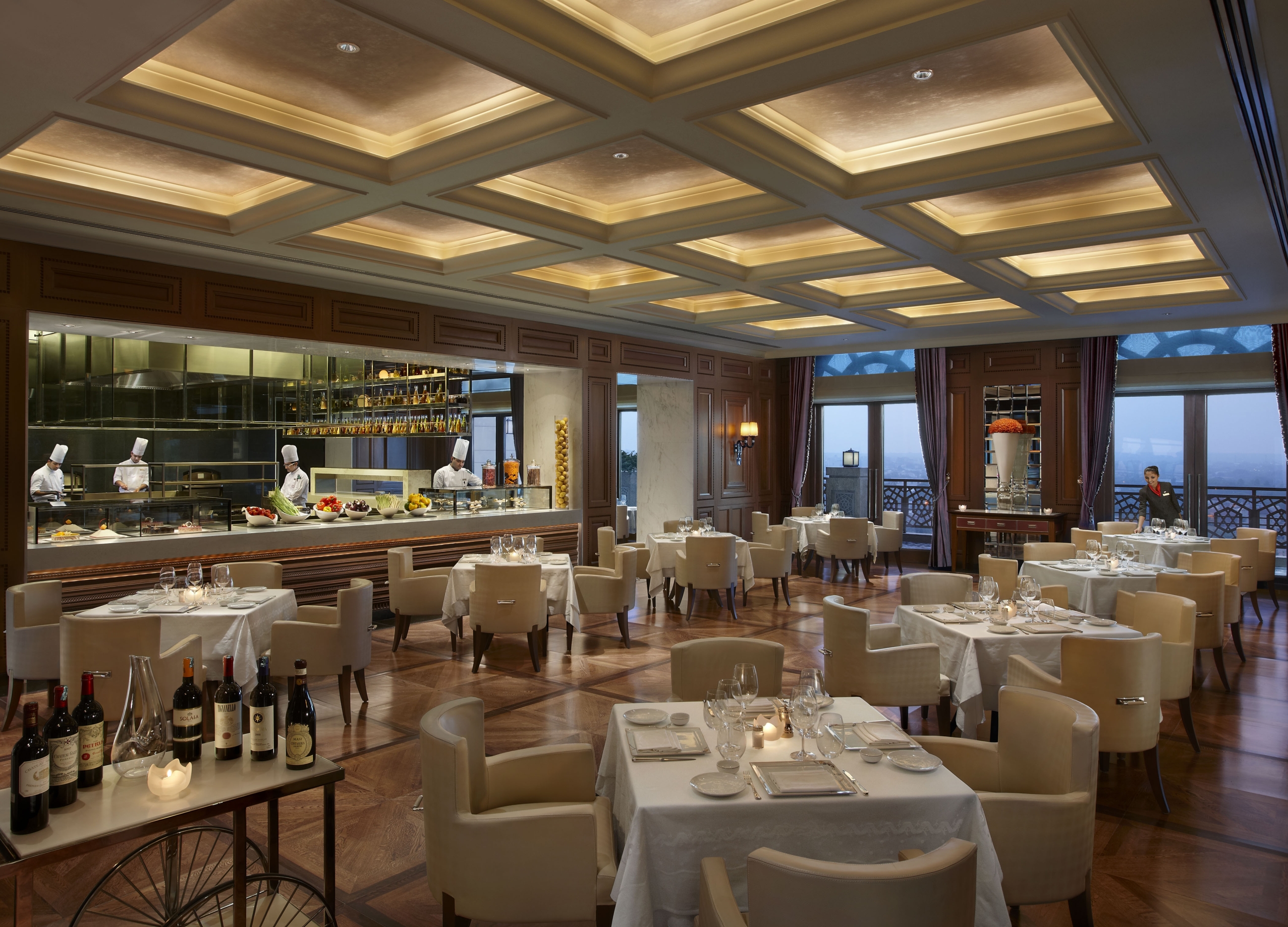 It’s the most sought after fine-dining restaurant in Delhi, hosting many celebrity guests, socialites and dignitaries from across the world. Le Cirque, the grand landmark restaurant of New York brings its avant-garde bar with exclusive walk-in wine cellar, a personal chef’s table, Delhi’s most prestigious show kitchen and exclusive private dining rooms.