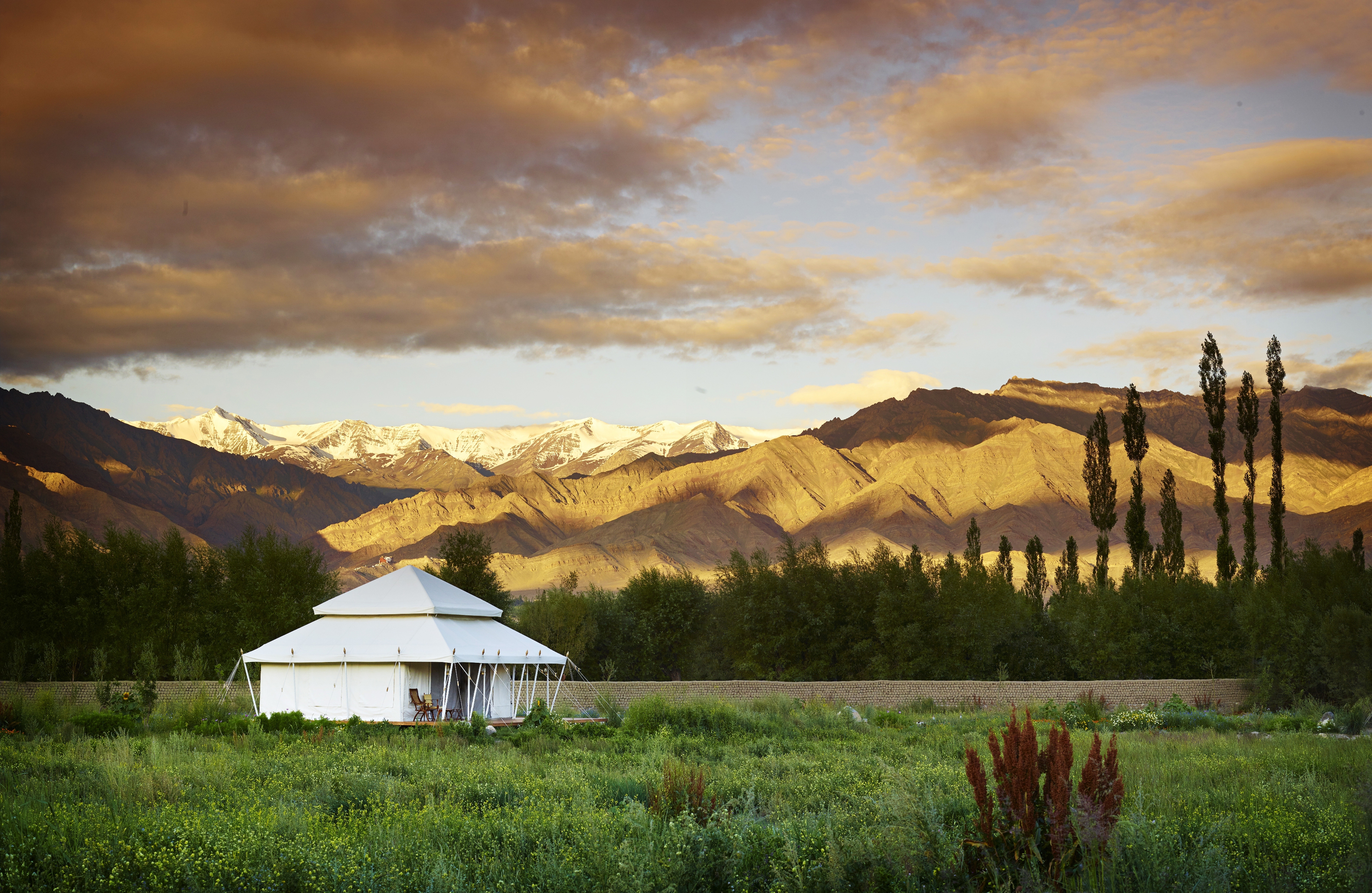 All tents are Air conditioned, with attach toilet, running hot and cold water, a wardrobe, a writing table and exclusively made sofas ensuring comfort.