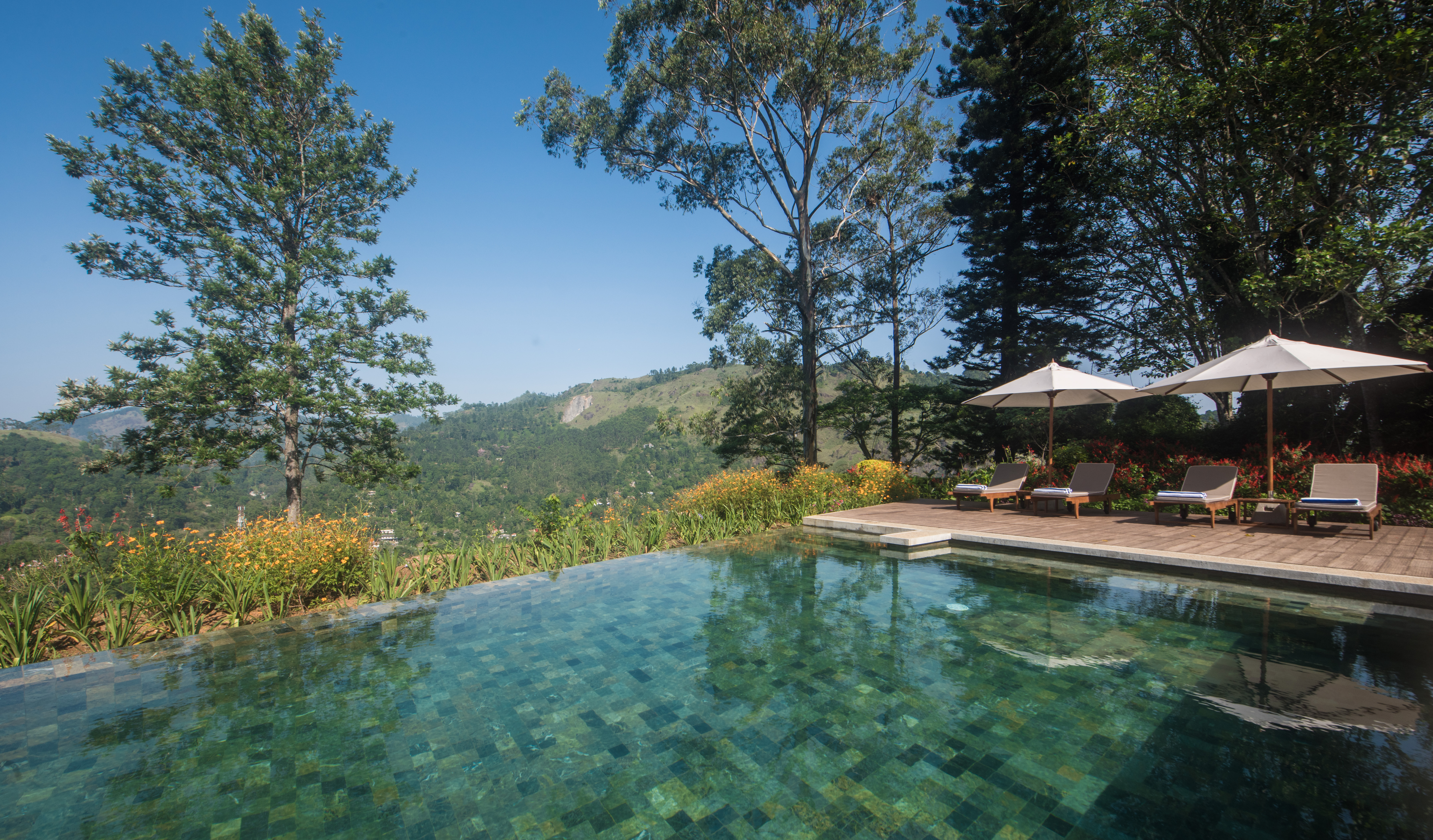 Infinity swimming pool