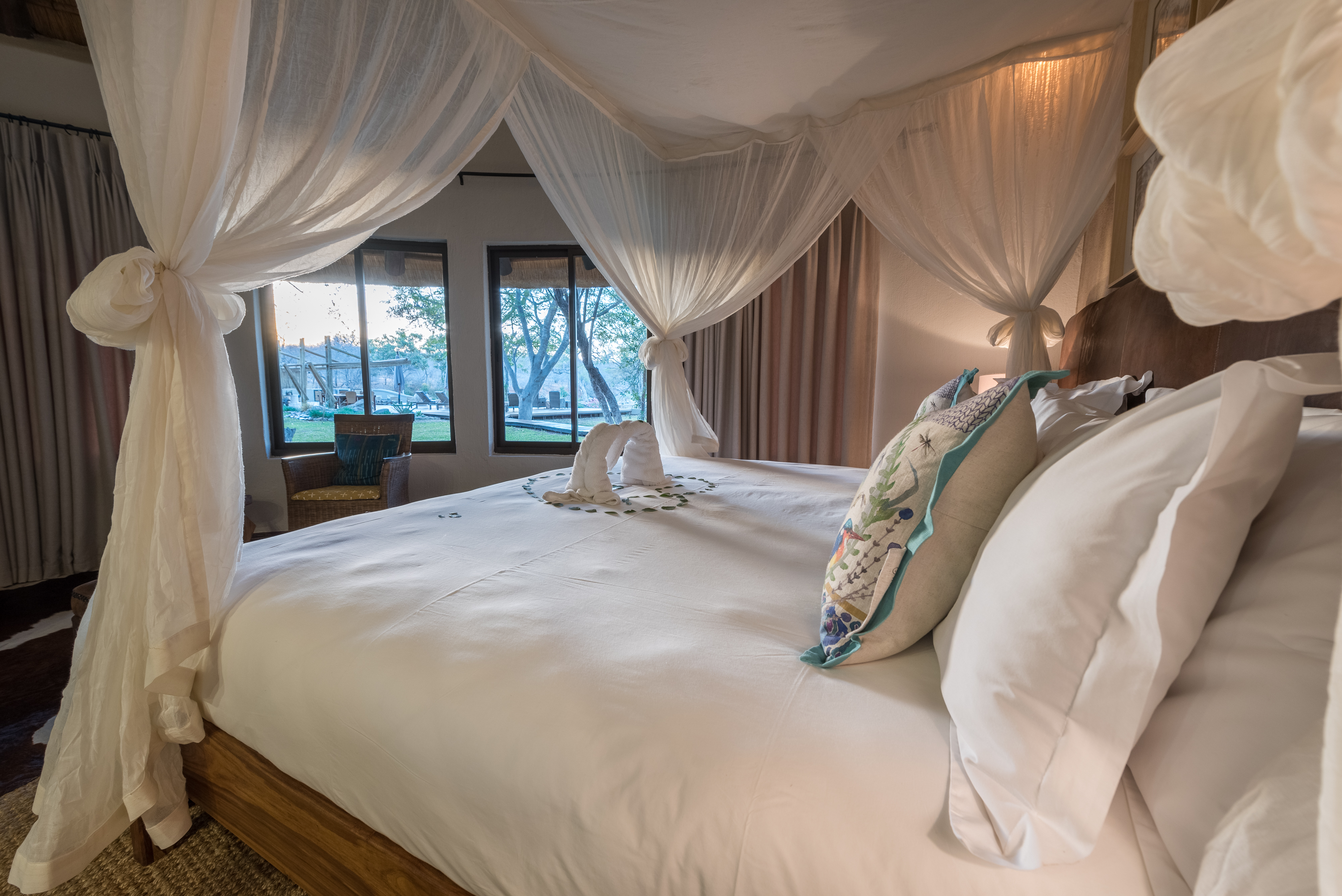 Super King Bedroom Suite with Garden View