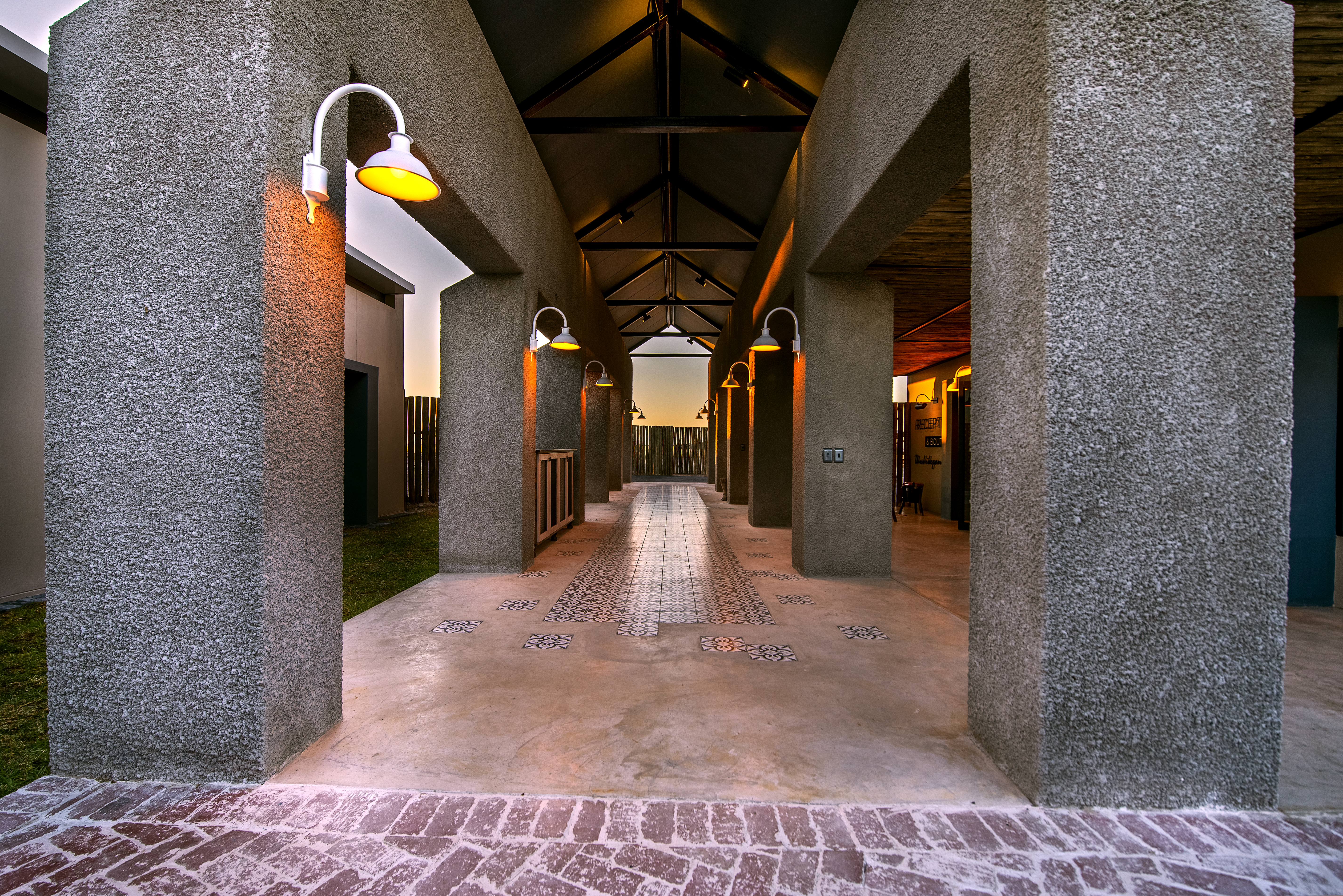 Etosha King Nehale - lodge entrance