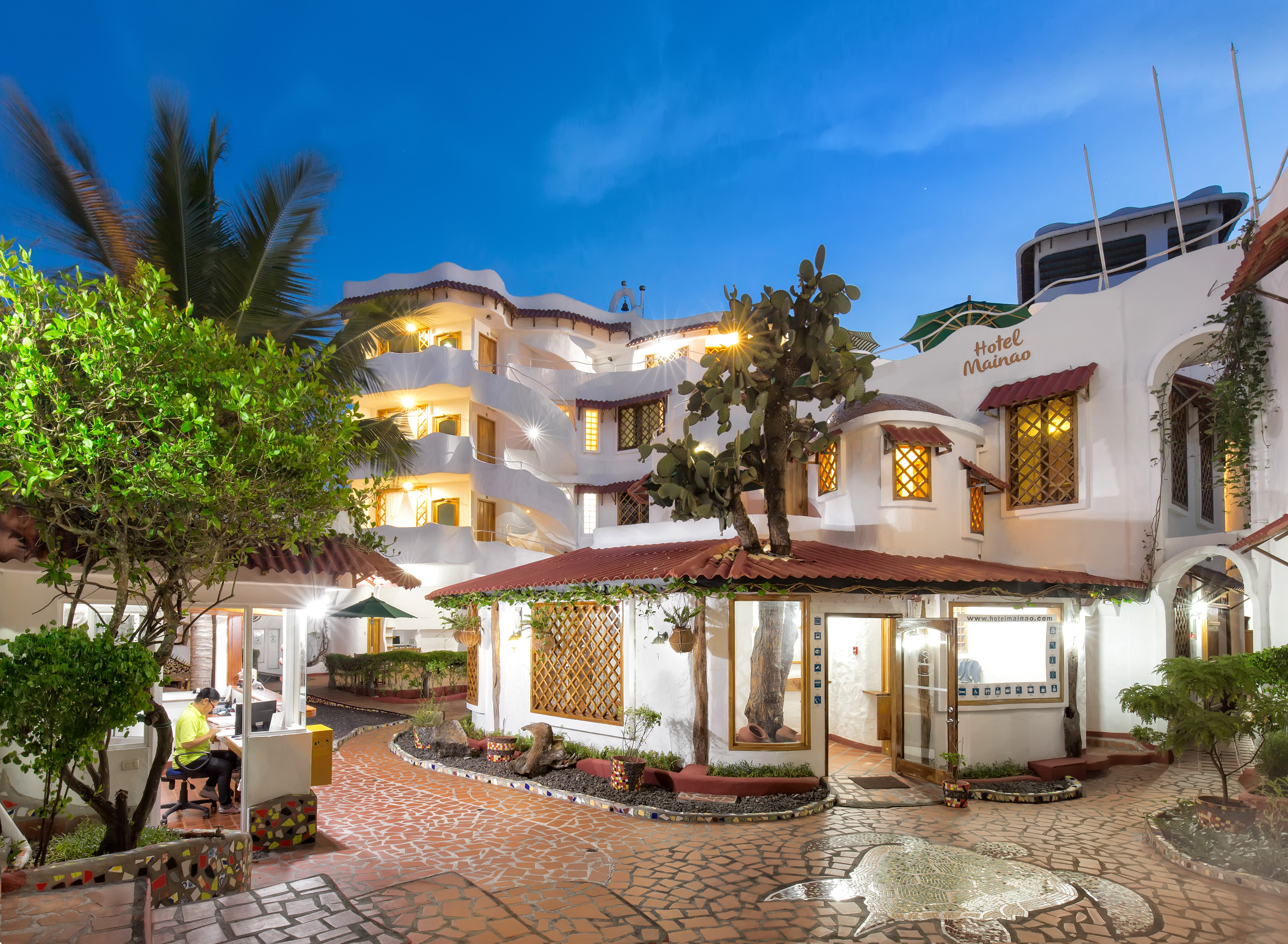 Hotel Mainao, Isla Santa Cruz | Timbuktu Travel