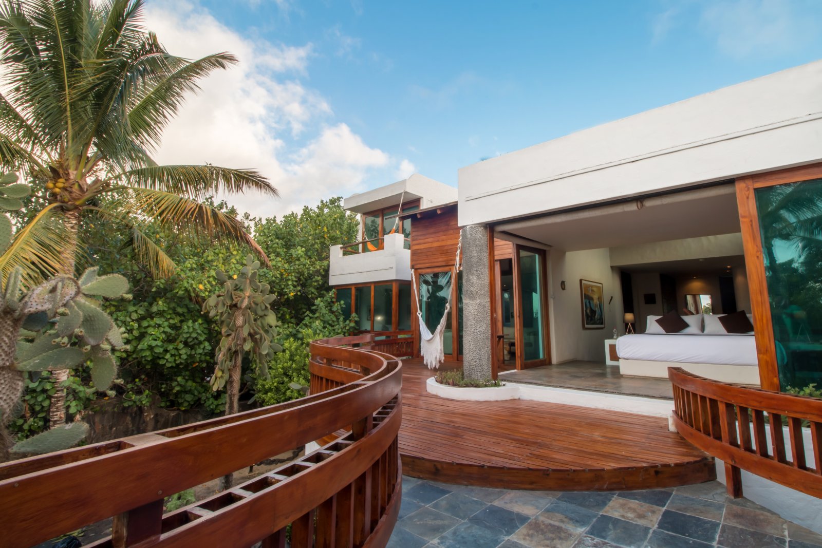 Villa Escalesia, Isla Santa Cruz | Timbuktu Travel