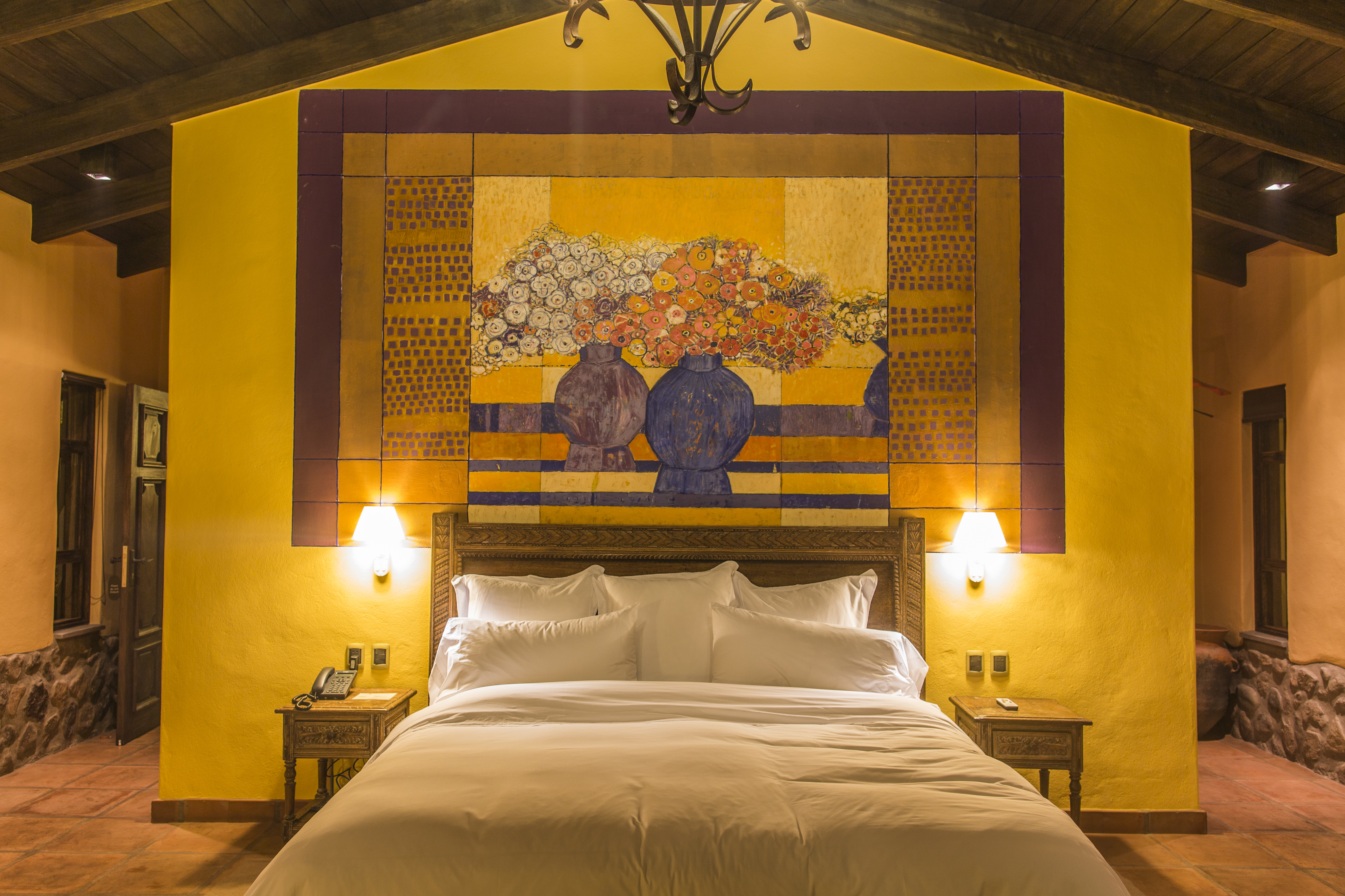 King size bed at Deluxe Caita, 100%  goose down and  the finest peruvian pyma cotton