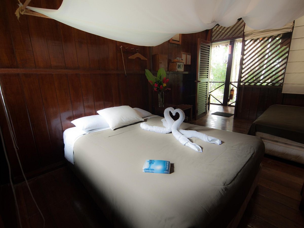 Sandoval Lake Lodge, Tambopata  | Timbuktu Travel