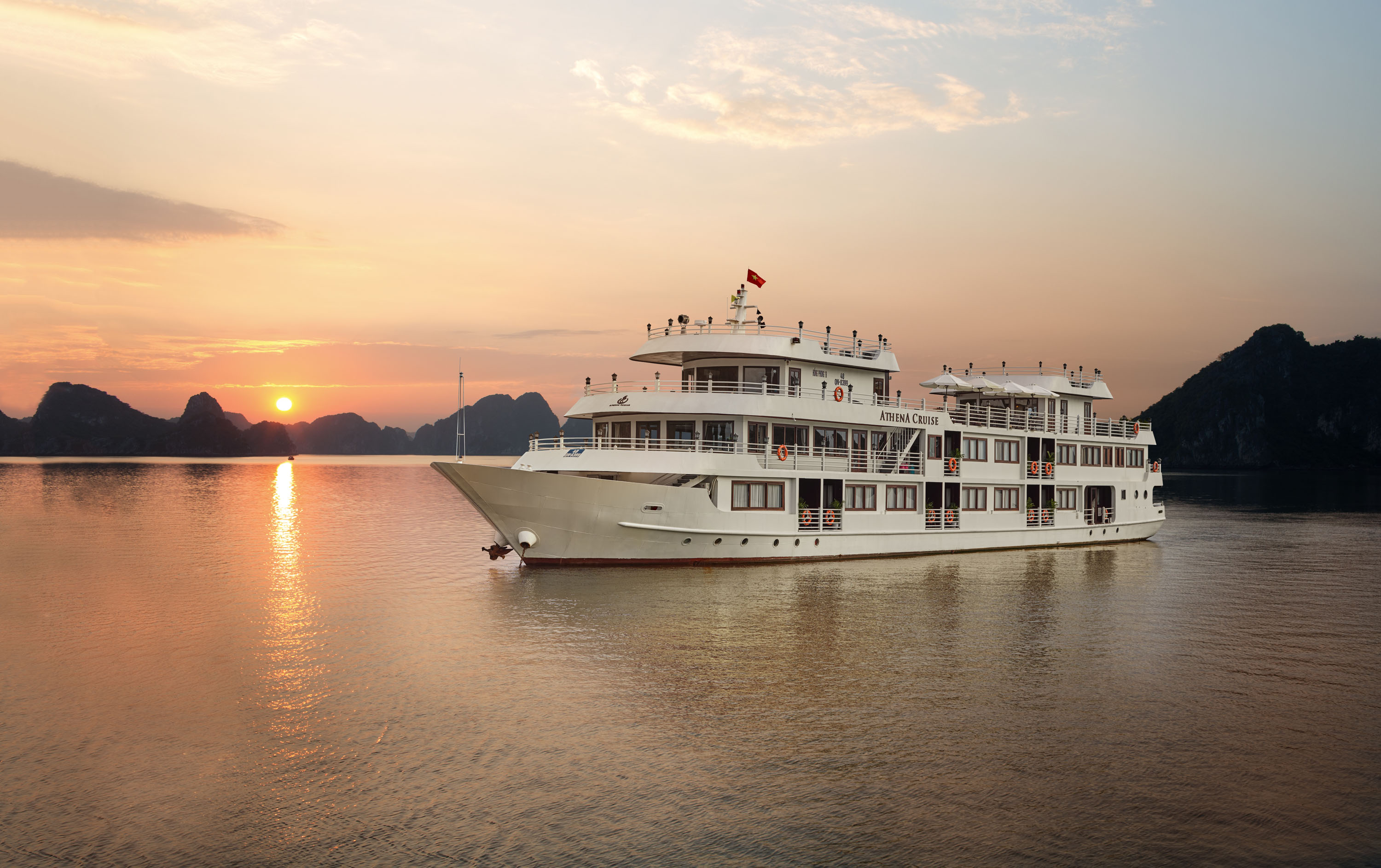 Athena Cruise, Halong Bay | Timbuktu Travel