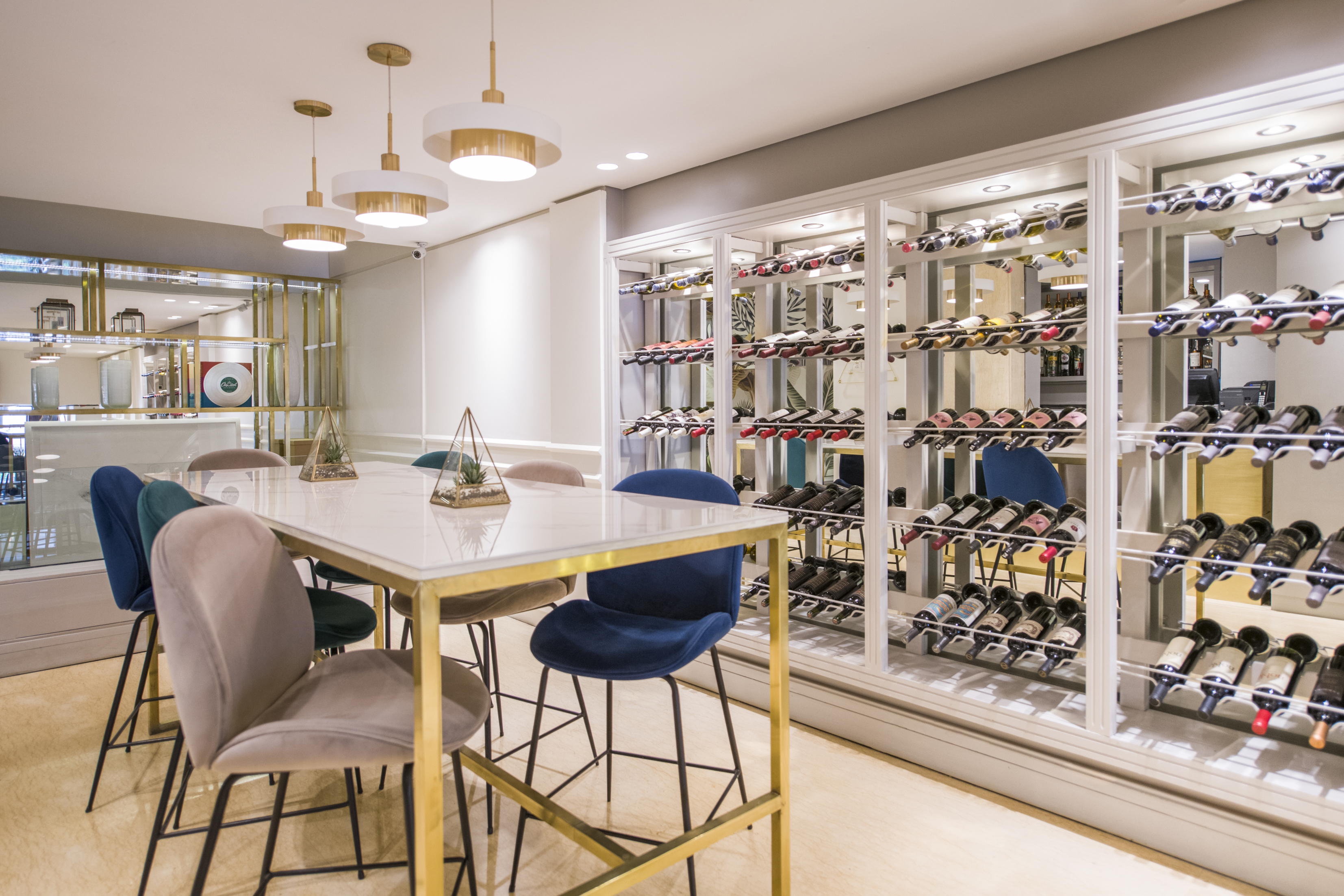 Restaurant - private area and wine cellar