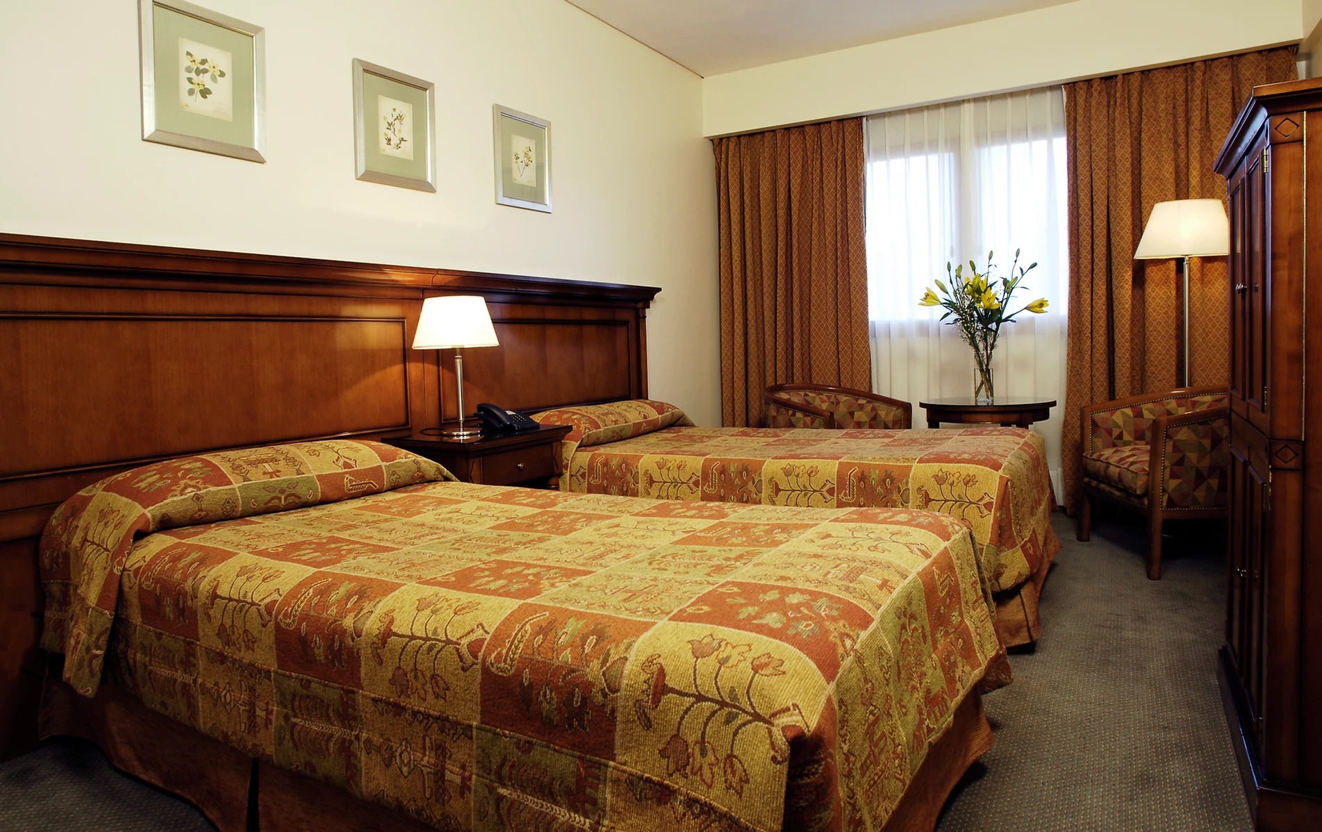 Albatros Hotel, Ushuaia  | Timbuktu Travel