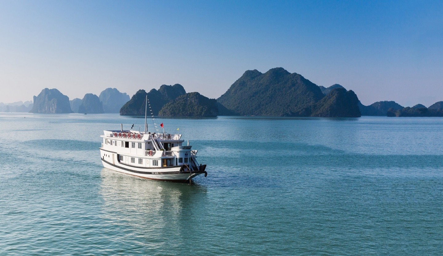 Bhaya Premium Cruise, Halong Bay | Timbuktu Travel