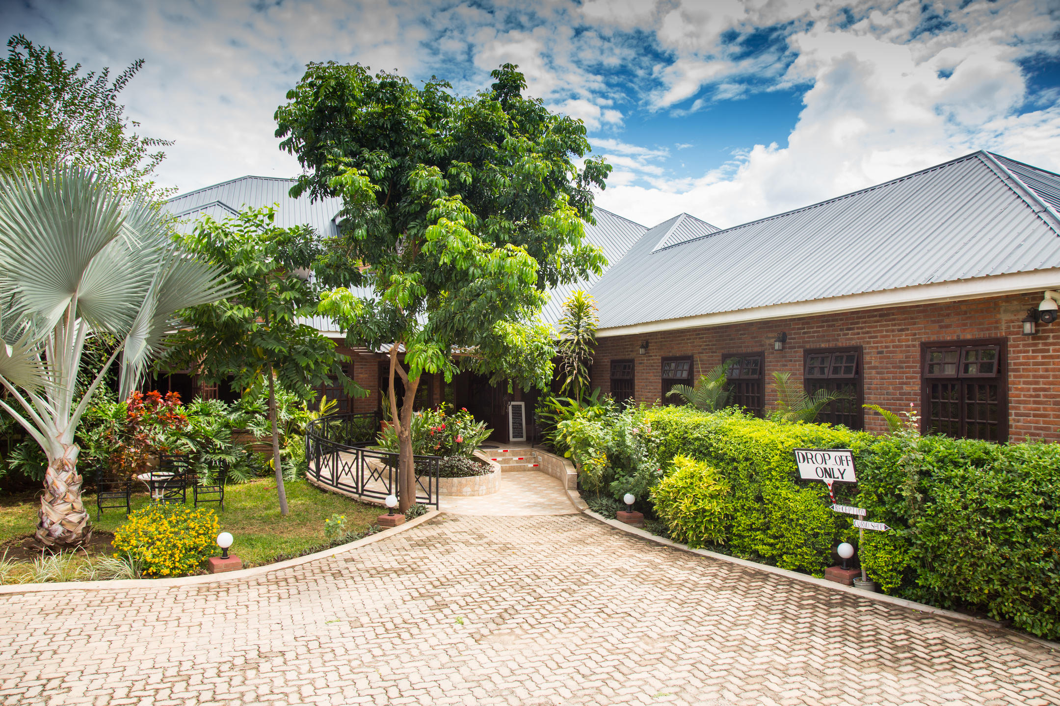 Airport Planet Lodge, Arusha | Timbuktu Travel