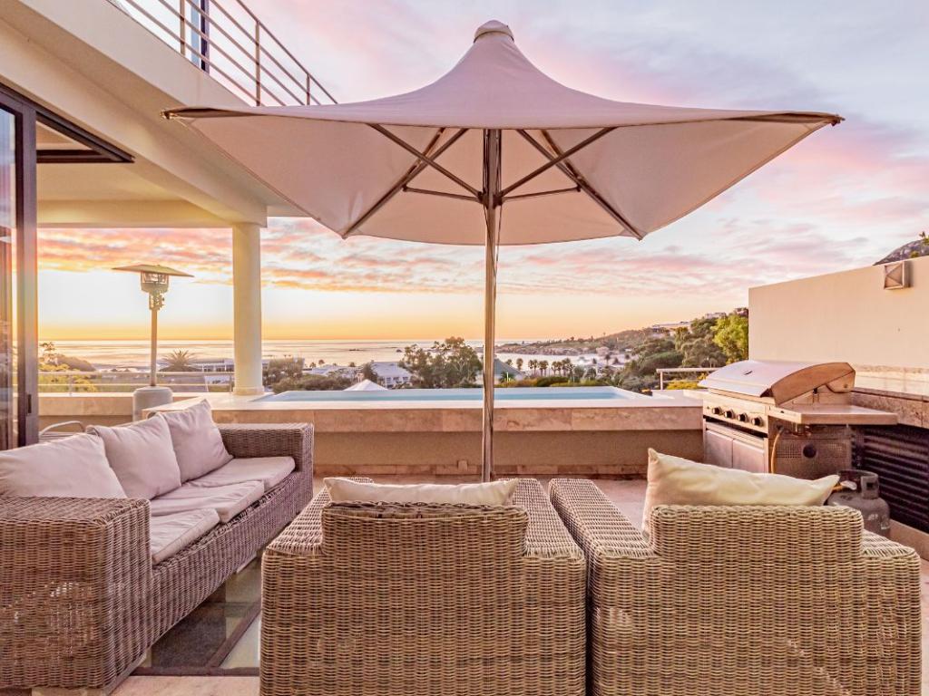 Villa 17 Geneva Drive, Camps Bay, Cape Town | Timbuktu Travel