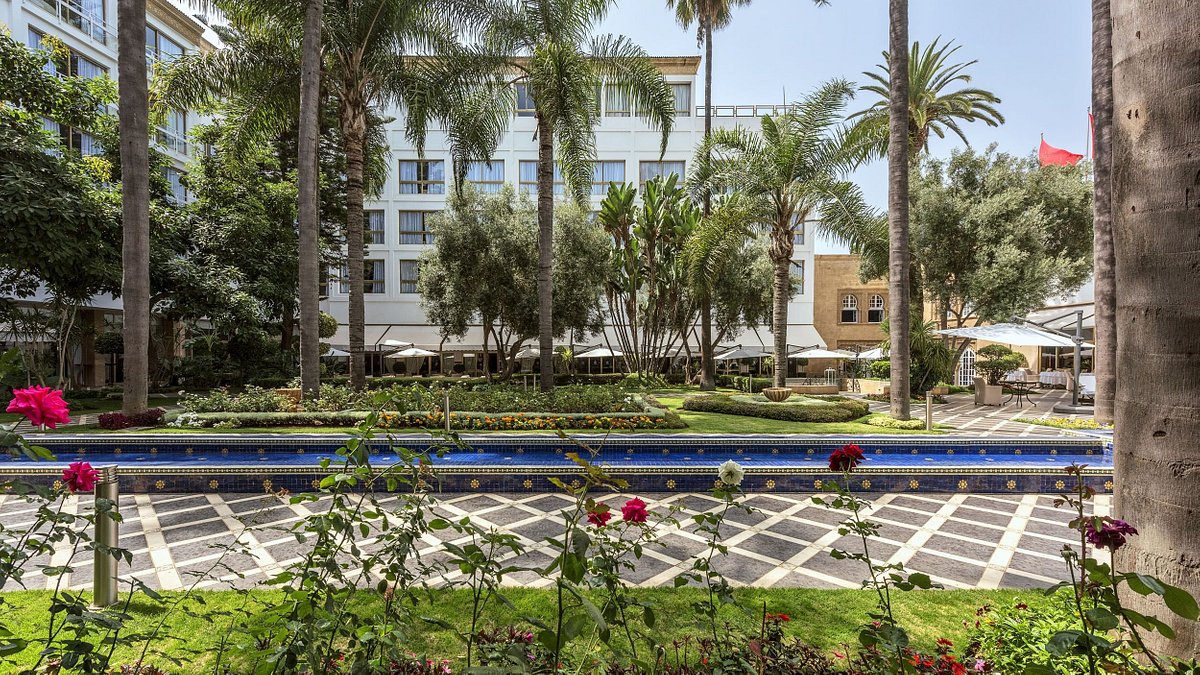 The Tour Hassan Palace, Rabat | Timbuktu Travel