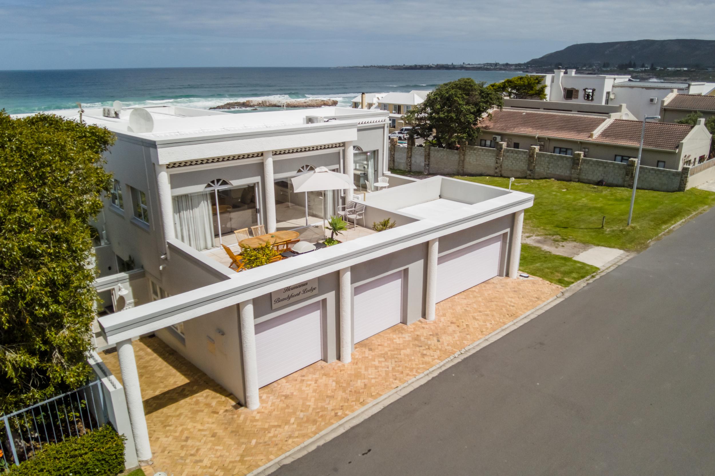 Hermanus Beachfront Lodge, Hermanus | Timbuktu Travel