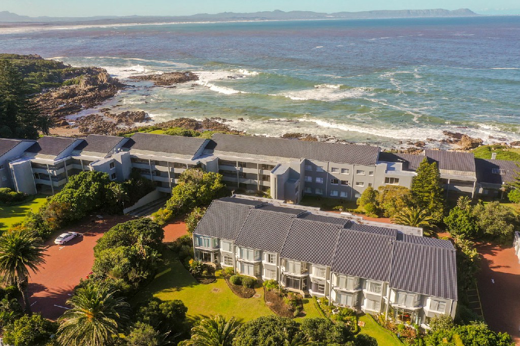 The Bayview Apartments, Hermanus | Timbuktu Travel