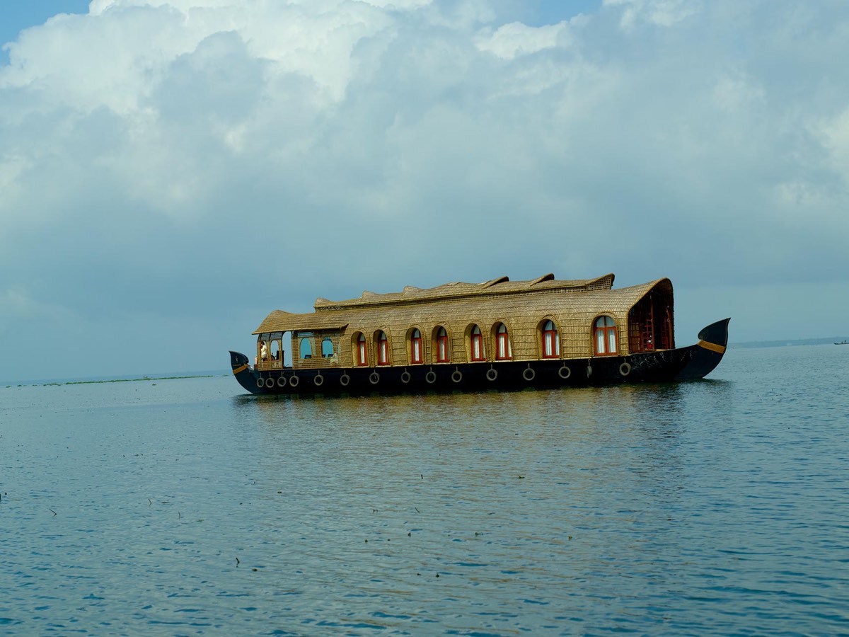 Houseboats at Kumarakom Lake Resort, Kerala backwaters | Timbuktu Travel