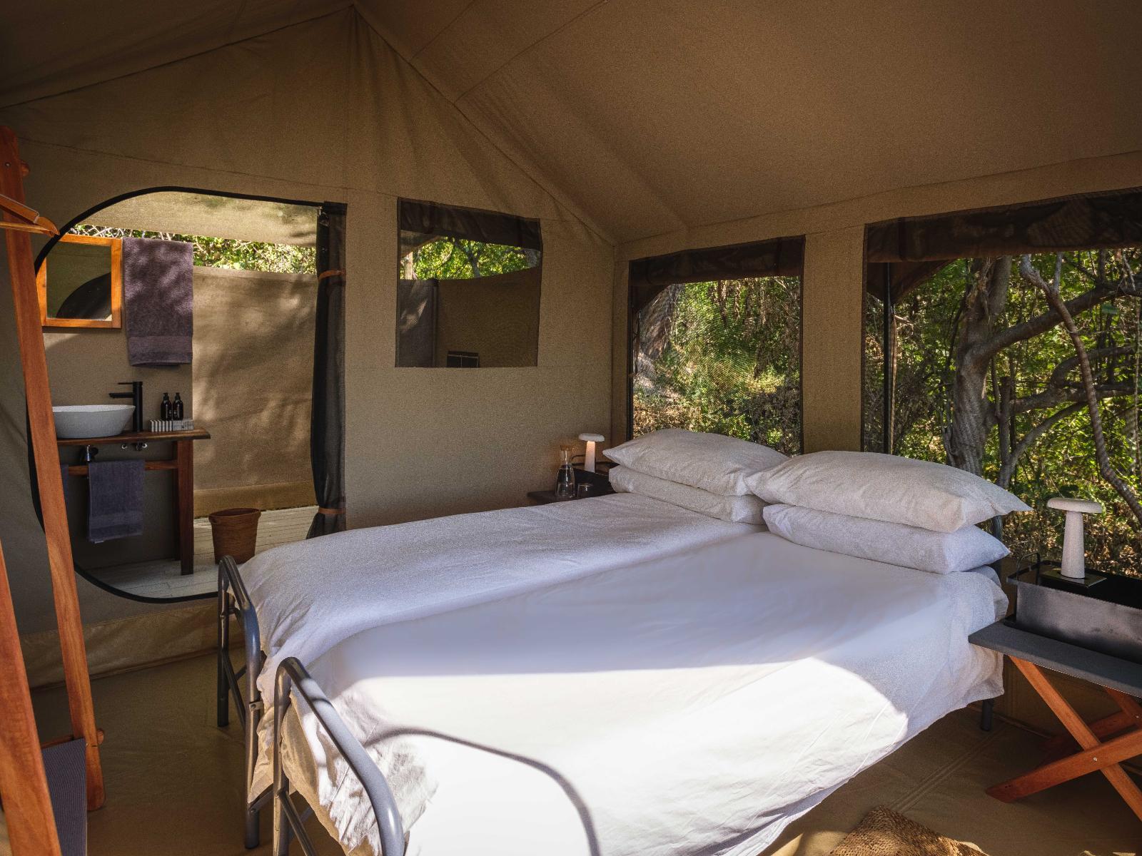 Cha Cha Metsi Camp, Southern Okavango  | Timbuktu Travel