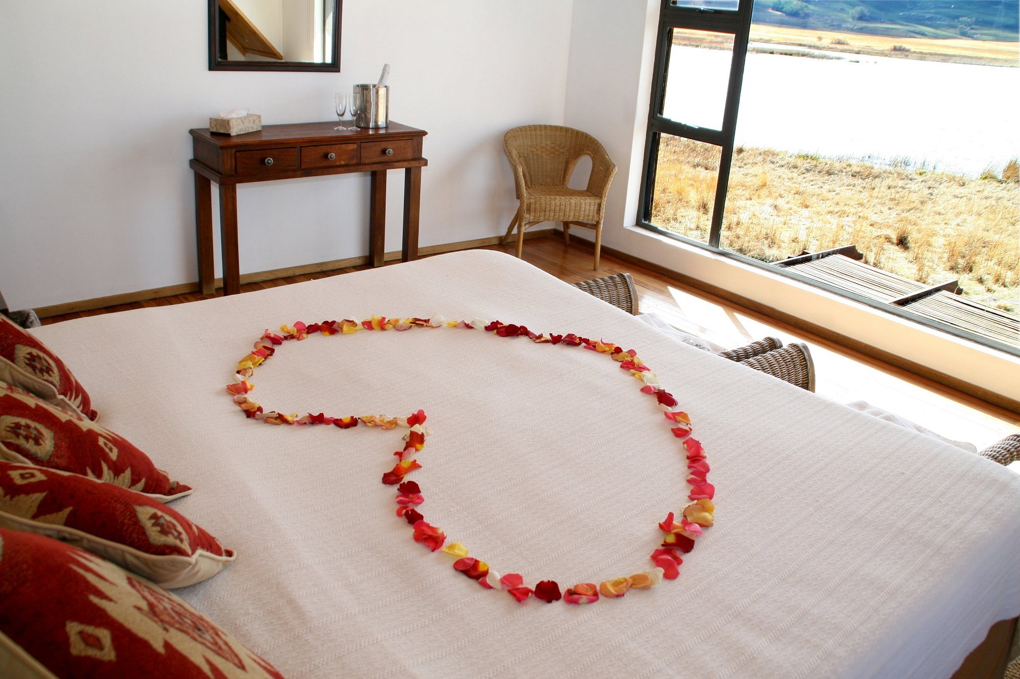 Sani Valley Lakeside Lodge , Drakensberg | Timbuktu Travel