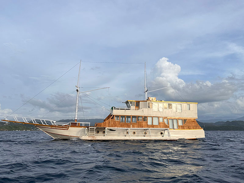 Mega by Zada, Komodo | Timbuktu Travel