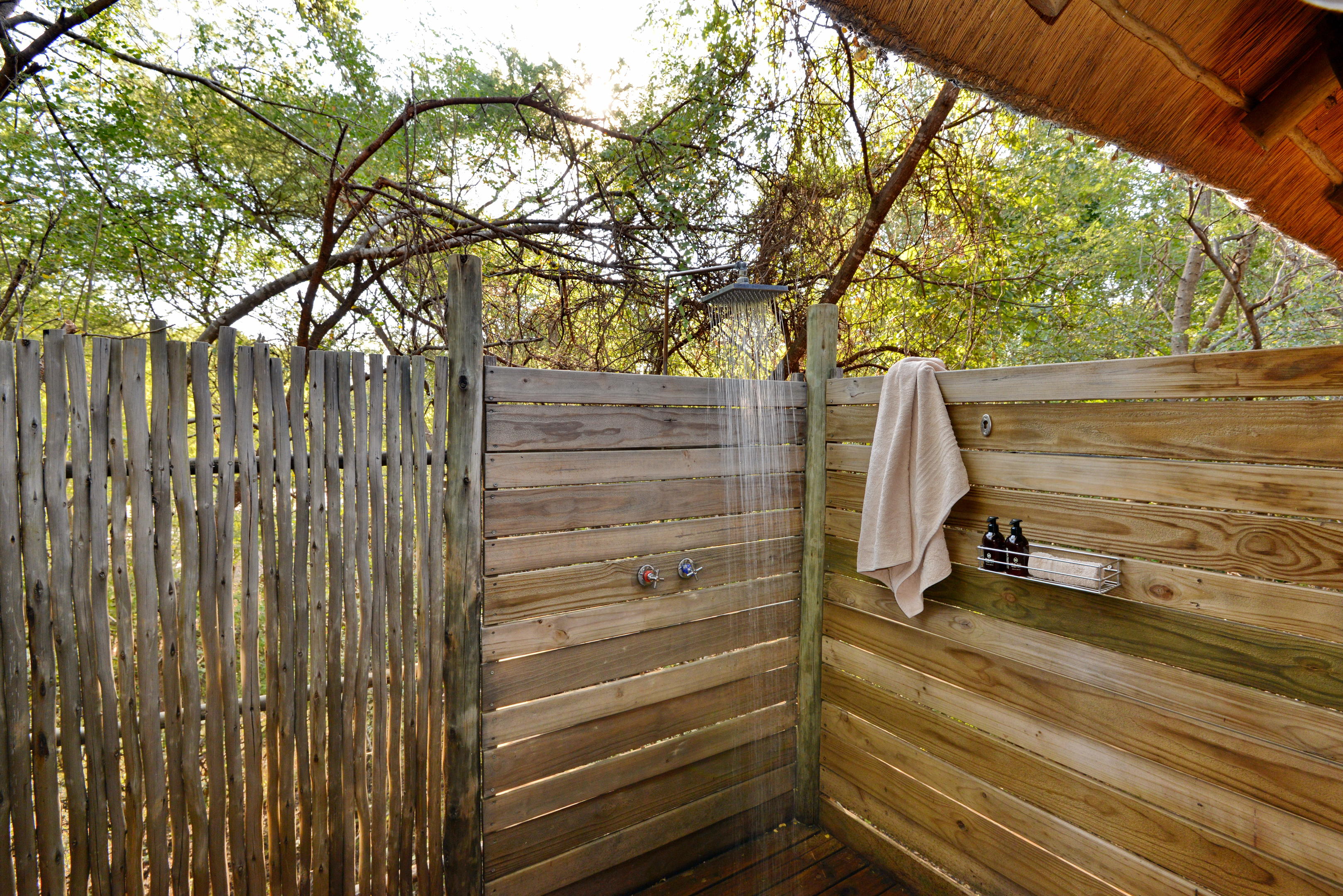 Treetop suite outside shower