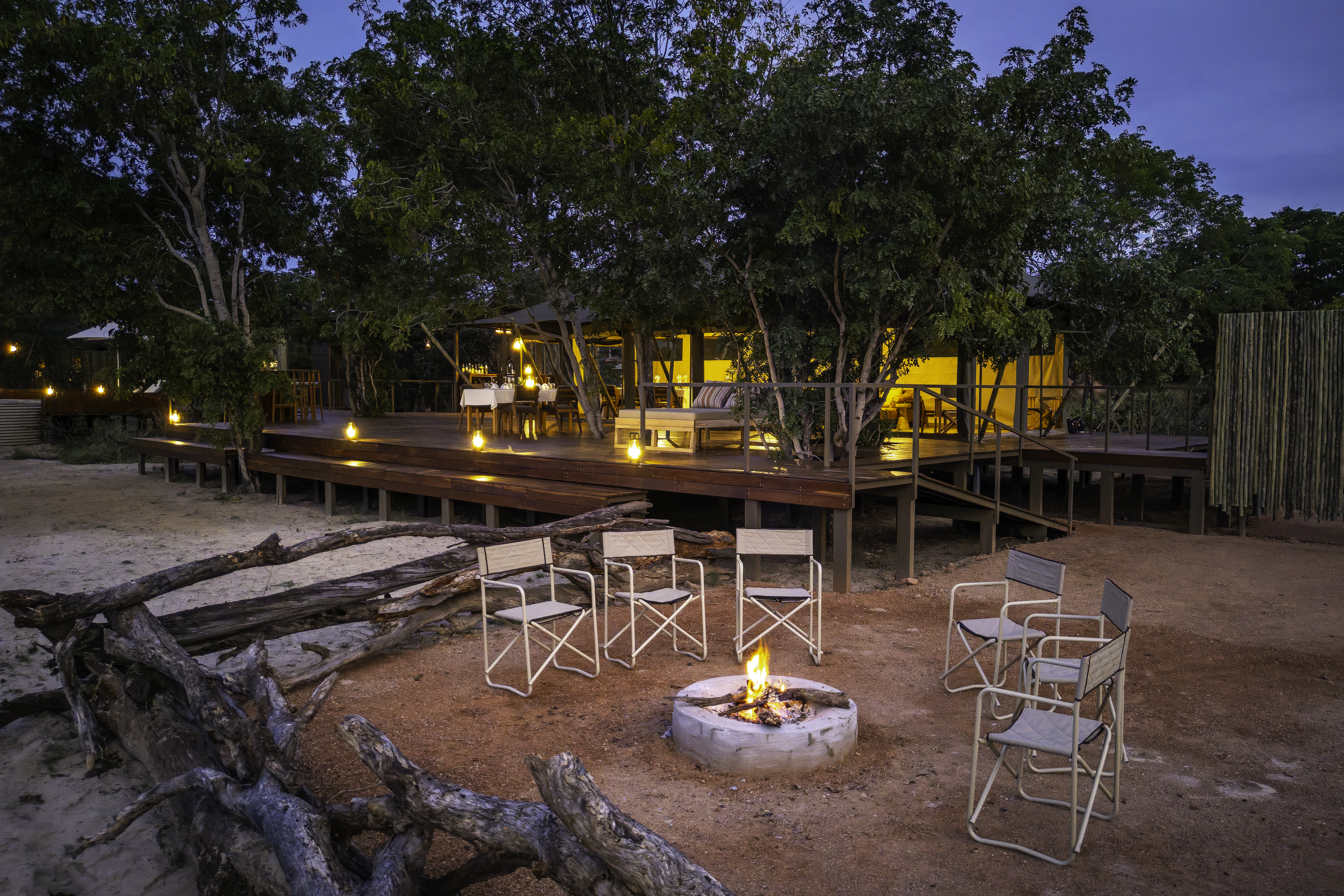 Muddy Teak, Hwange | Timbuktu Travel