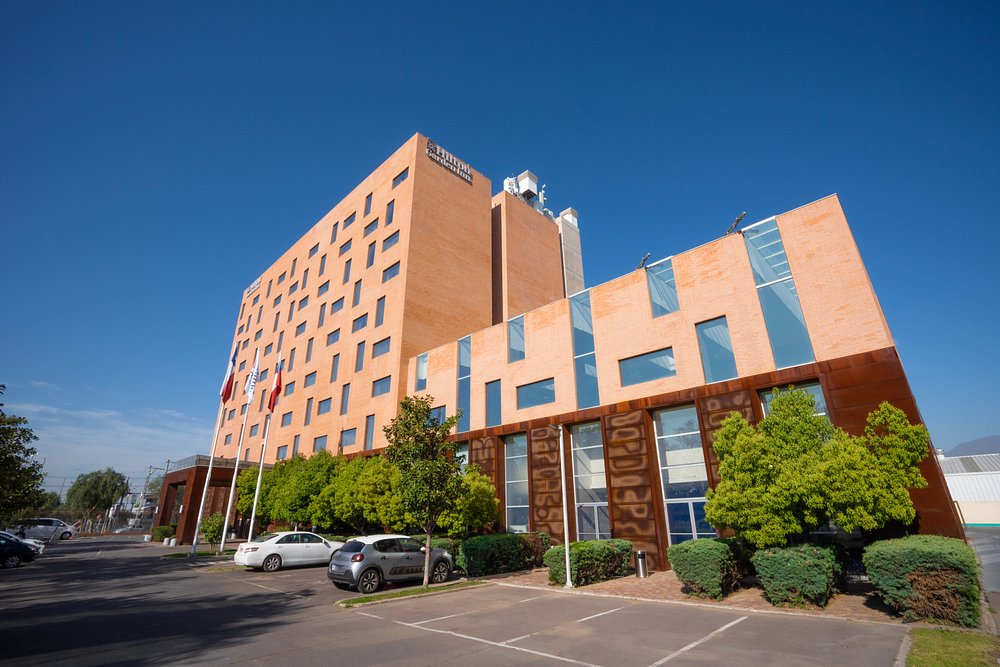 Hilton Garden Inn Santiago Airport, Santiago | Timbuktu Travel