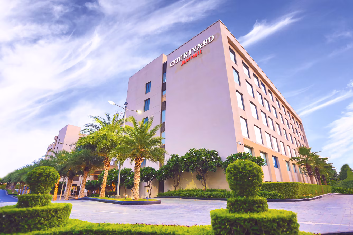 Courtyard Marriott Agra, Agra | Timbuktu Travel