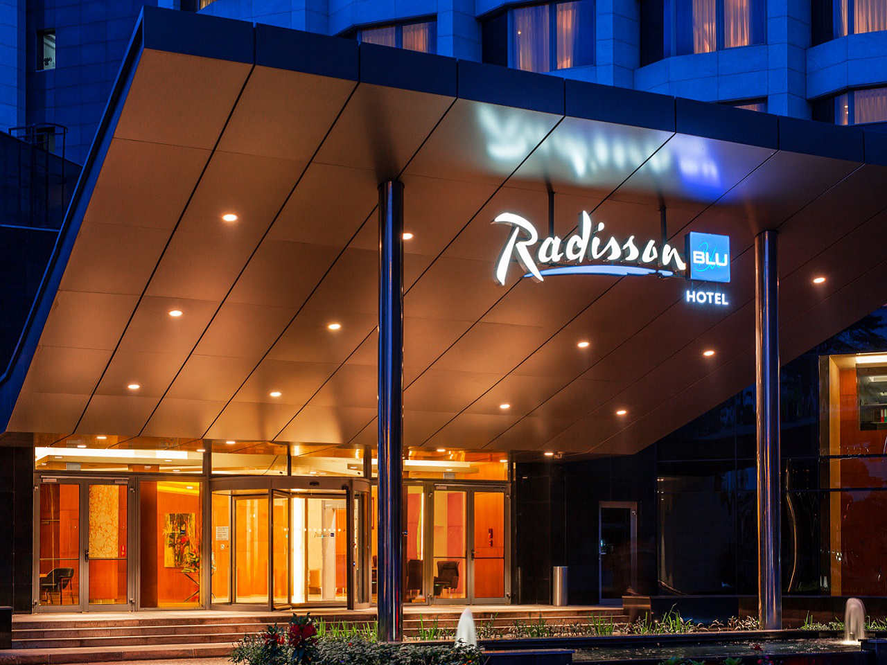 Radisson Blu M’Bamou Palace Hotel Brazzaville, Brazzaville | Timbuktu Travel
