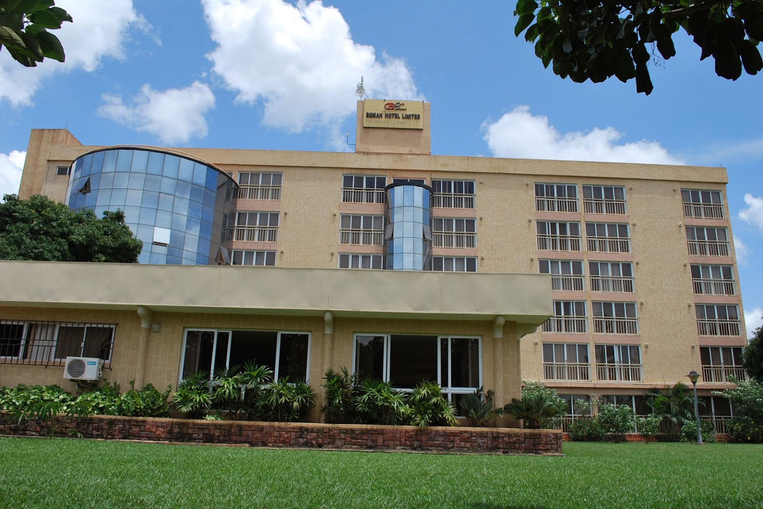 Bomah Hotel Gulu, Murchison Falls | Timbuktu Travel