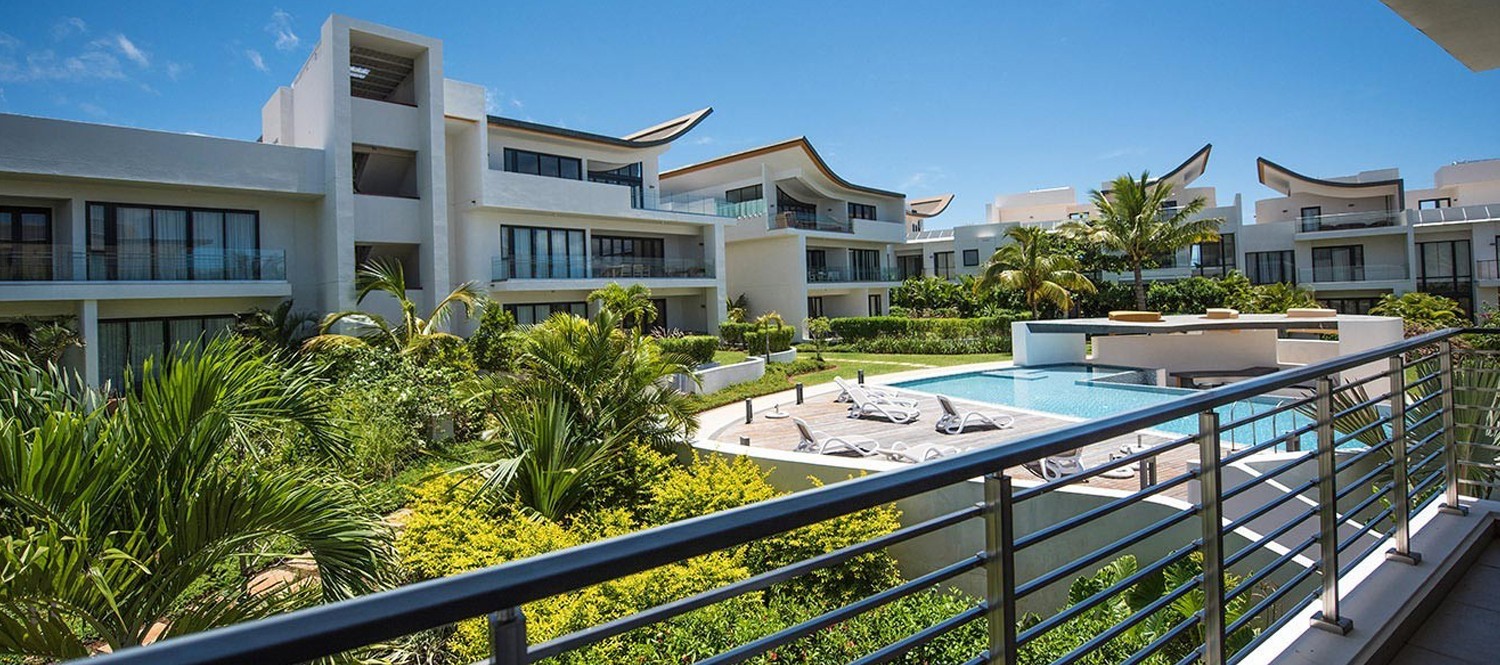 Life in Blue: Azuri Residences, Mauritius | Timbuktu Travel