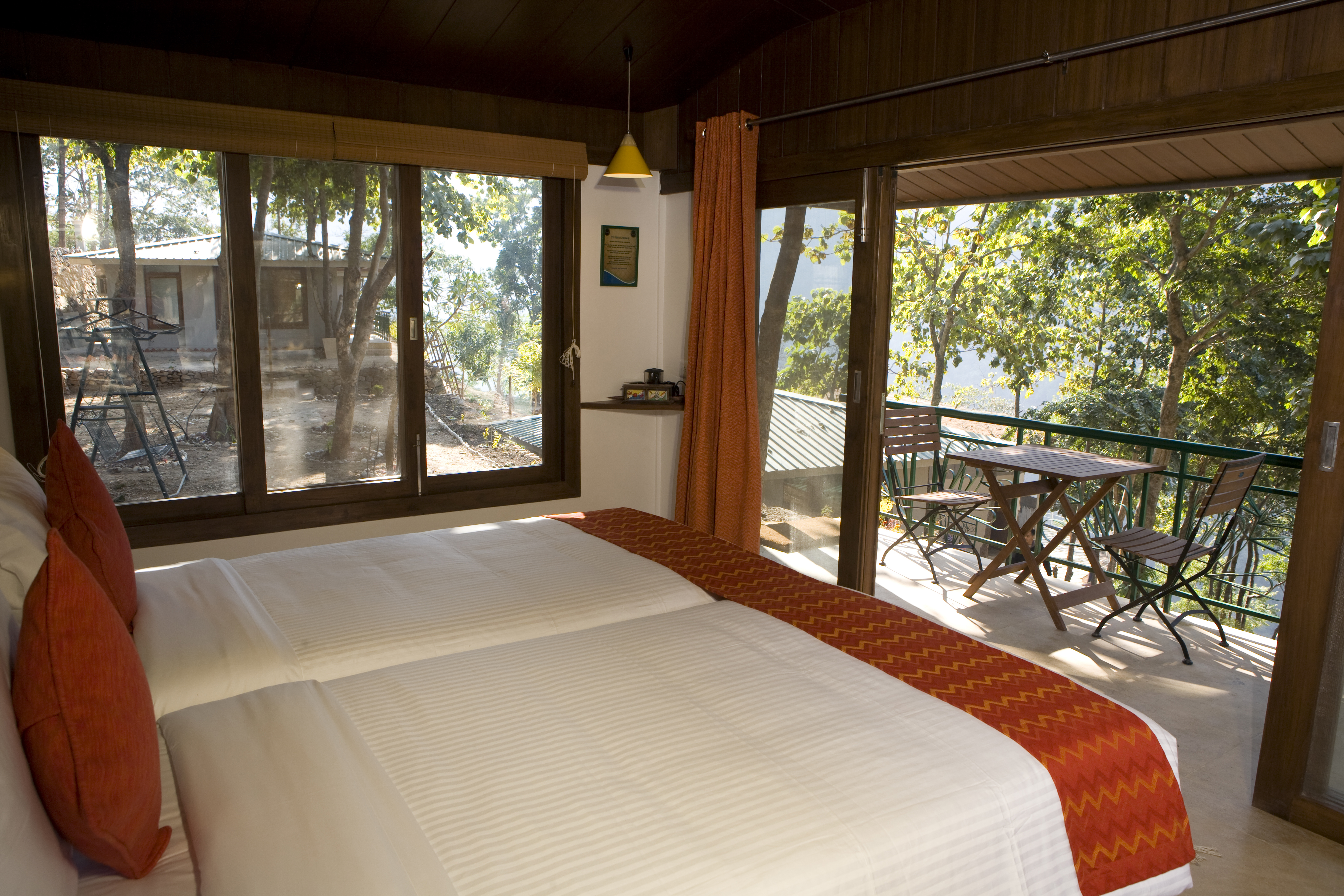 Deluxe Cottage- Two Roomed Deluxe Cottage with Interconnecting Rooms