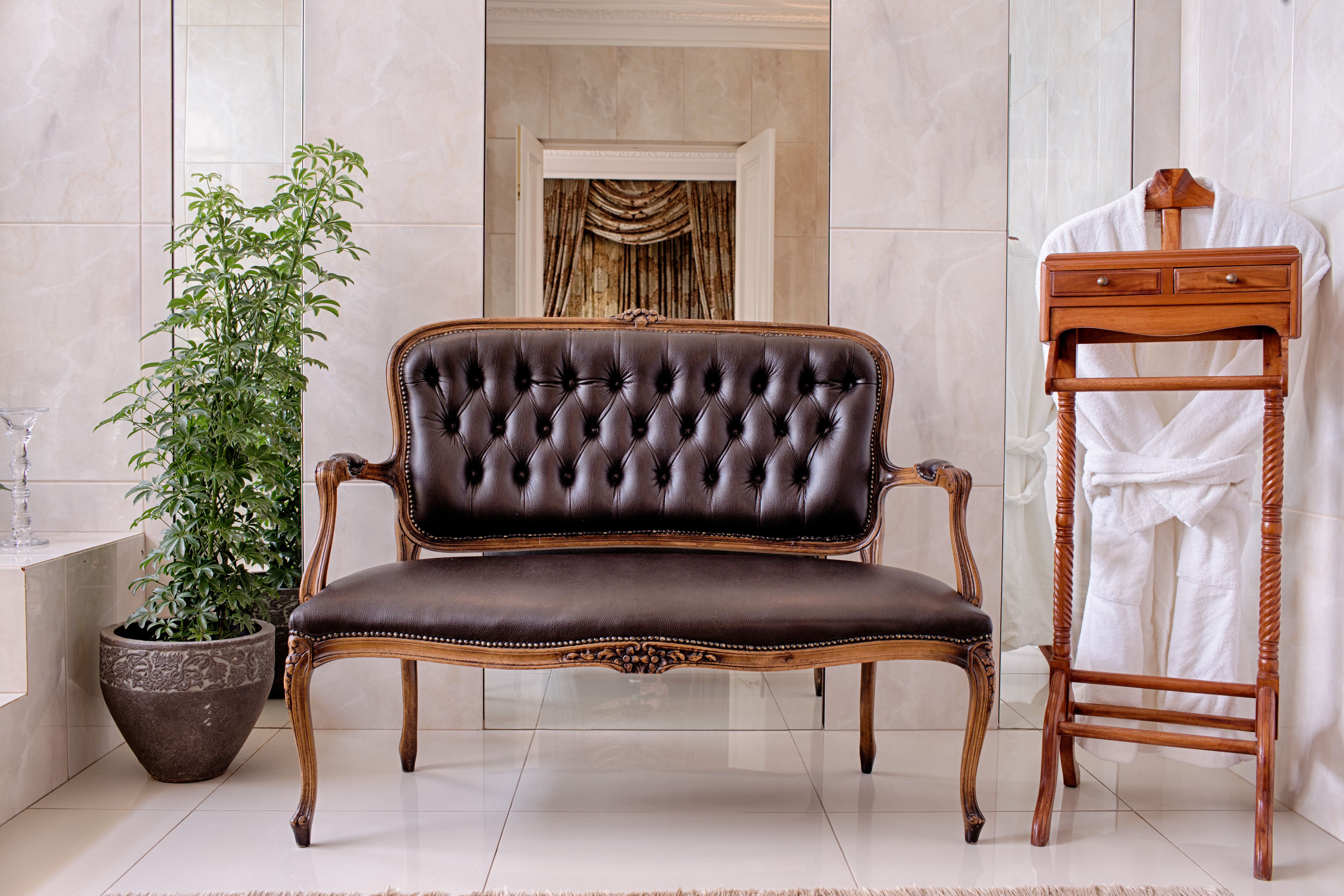 Jacaranda (Presidential Suite)